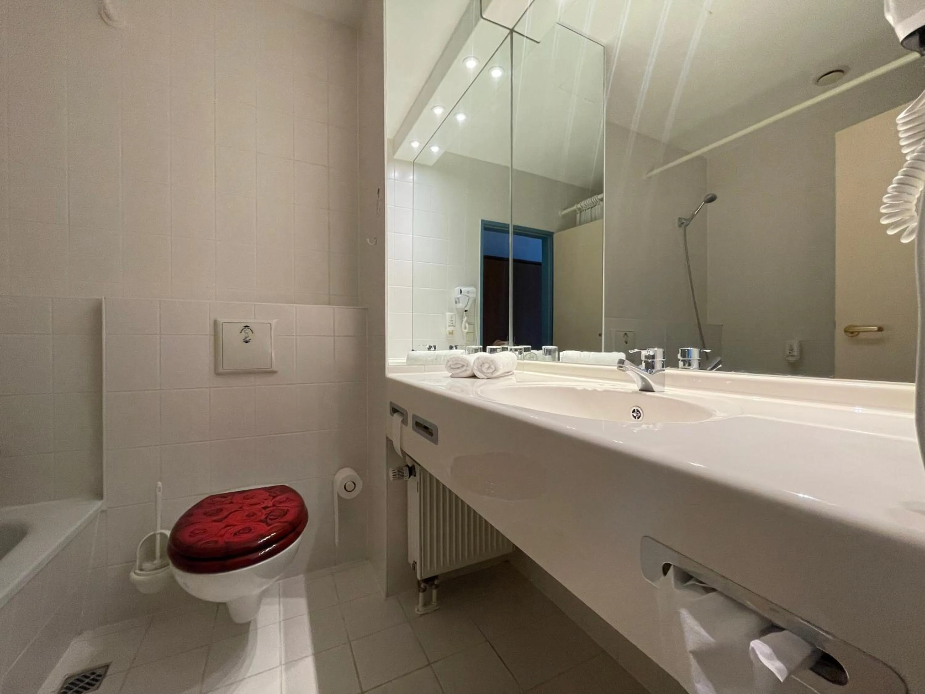 Bathroom in Hotel Rosenstadt & Malxestube Restaurant