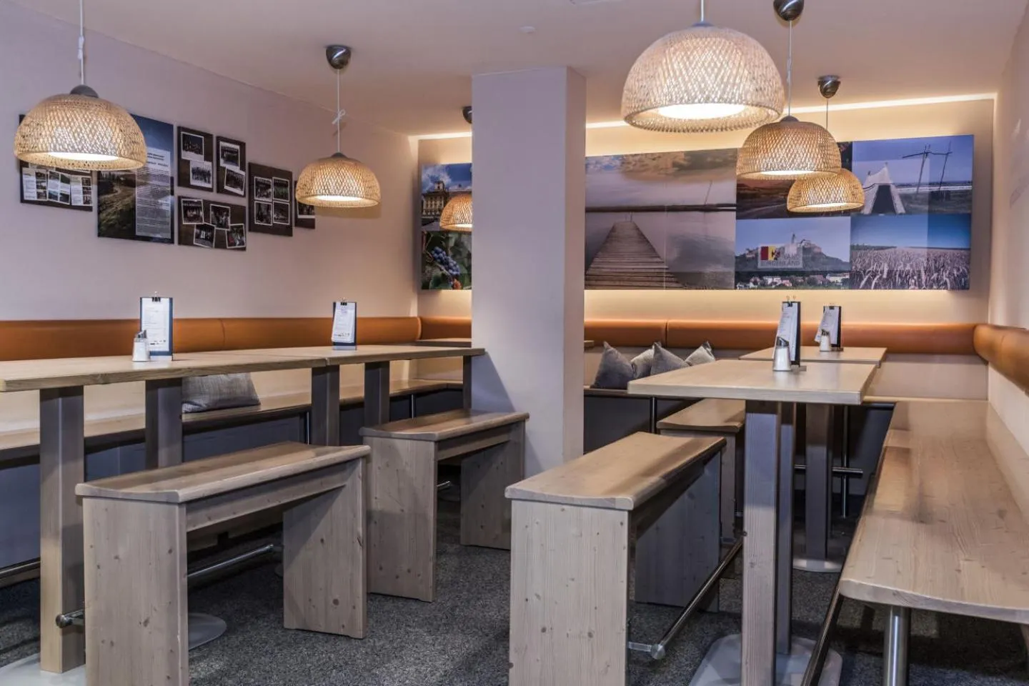 Lounge or bar in JUFA Hotel Altenmarkt-Zauchensee