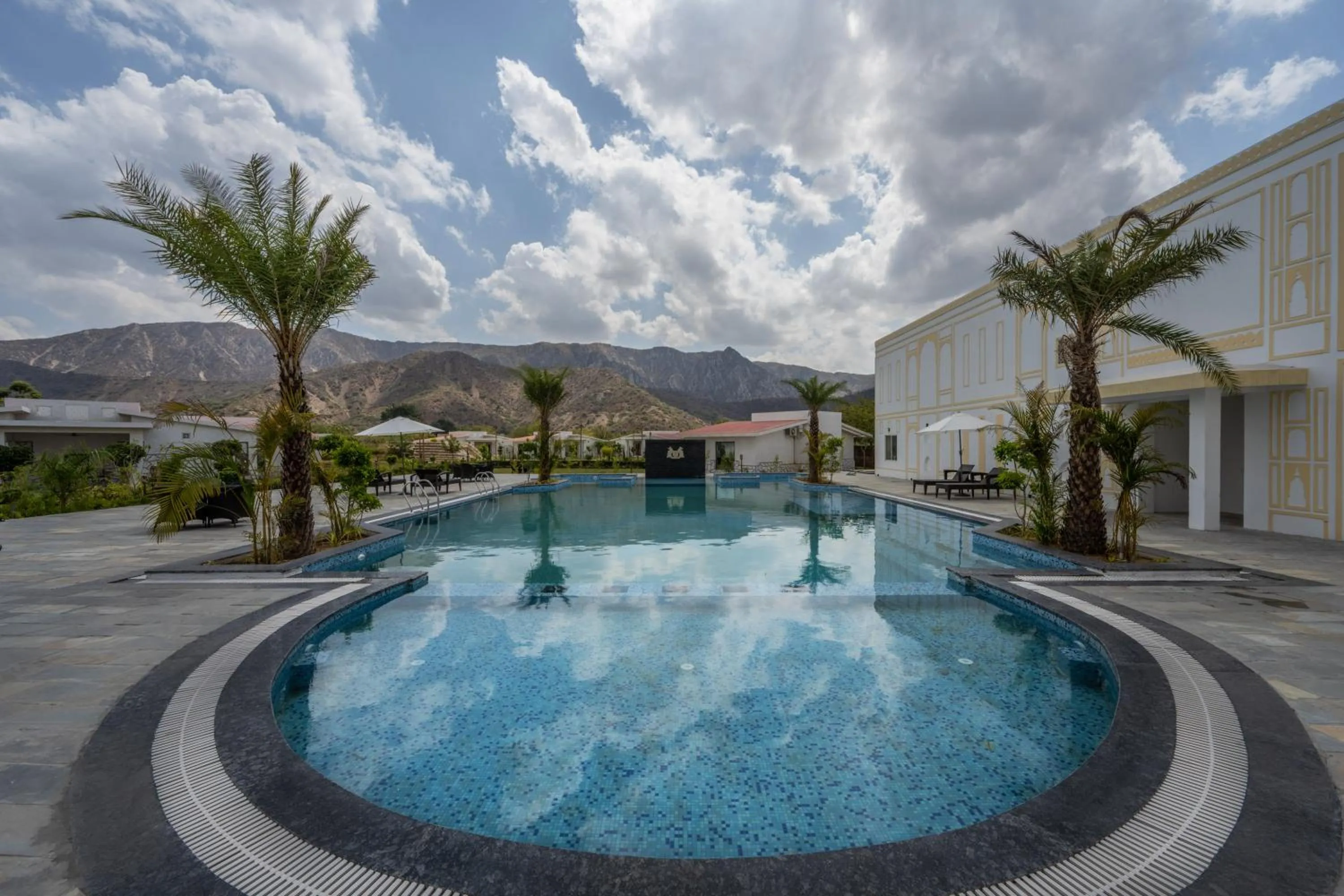 Swimming pool in Hukamgarh - A Luxury Boutique Resort