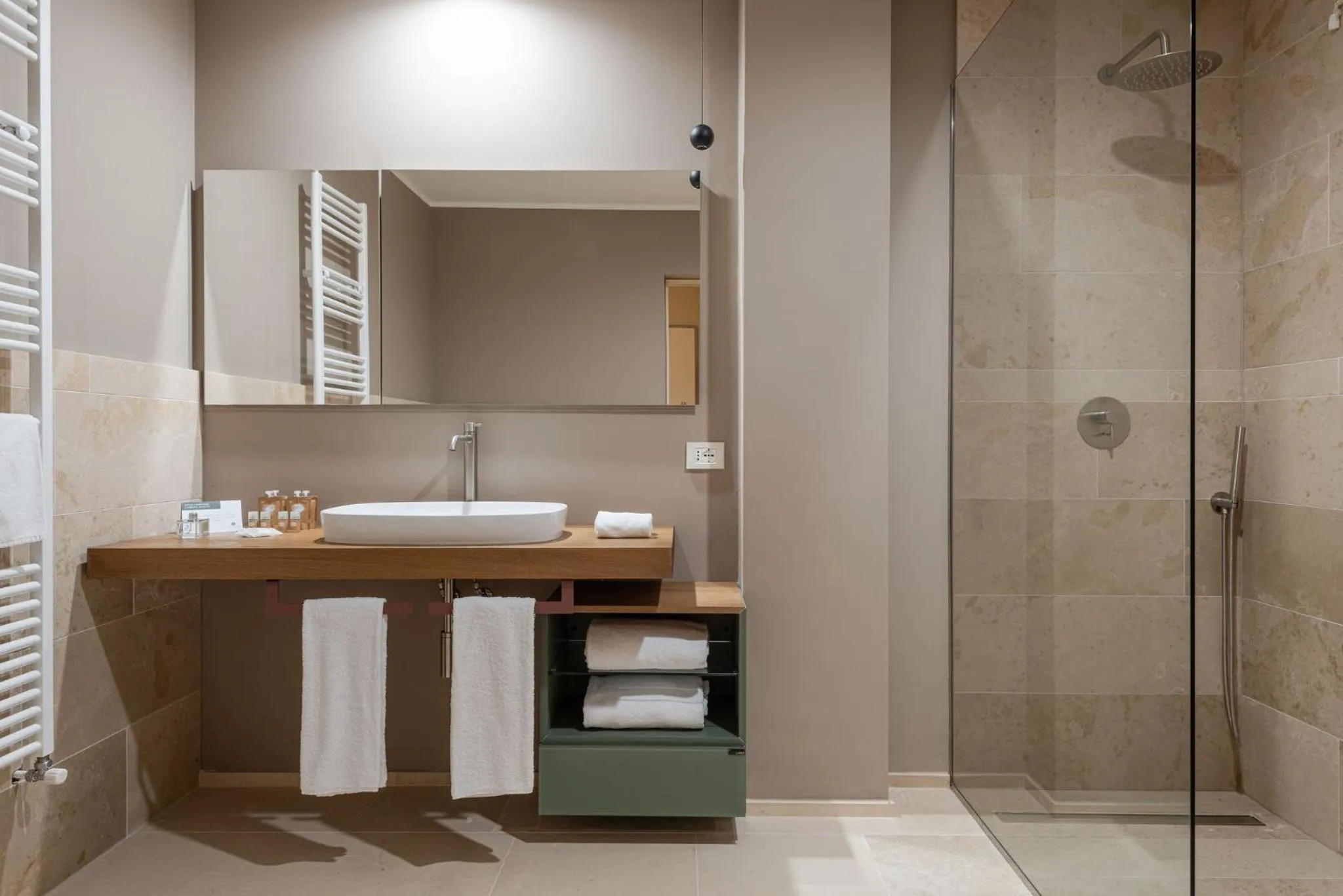 Shower in Torre Assunta Hotel