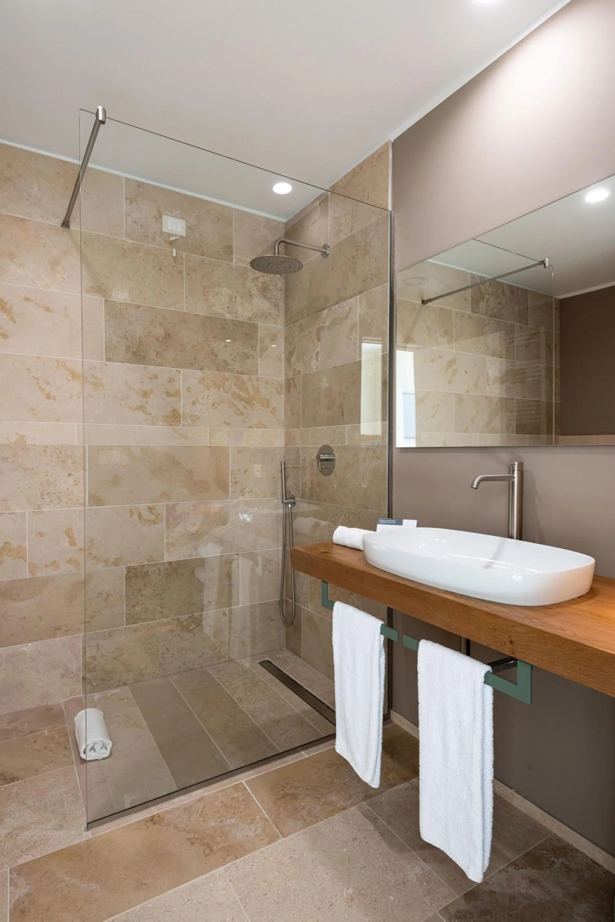 Shower in Torre Assunta Hotel