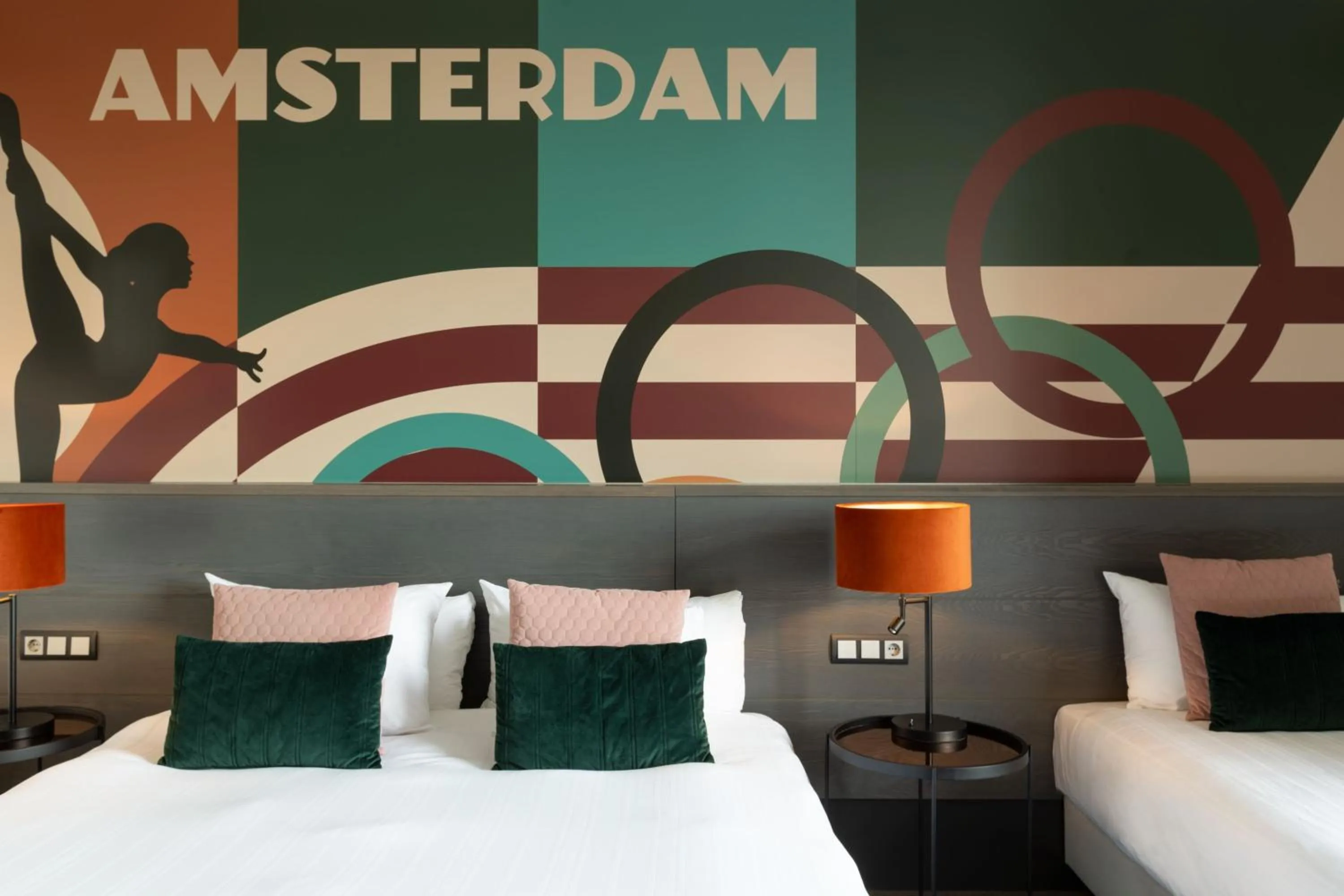 Photo of the whole room, Bed in Apollo Hotel Amsterdam, a Tribute Portfolio Hotel