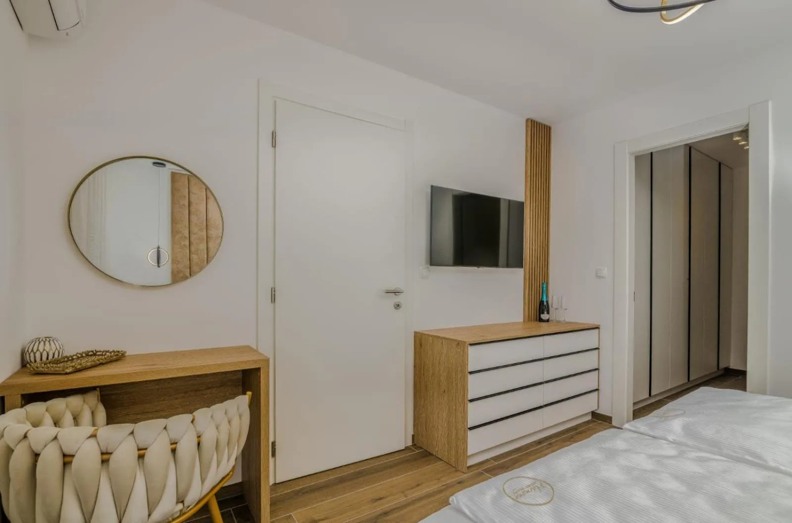 Bed in Harmony Luxury Villa