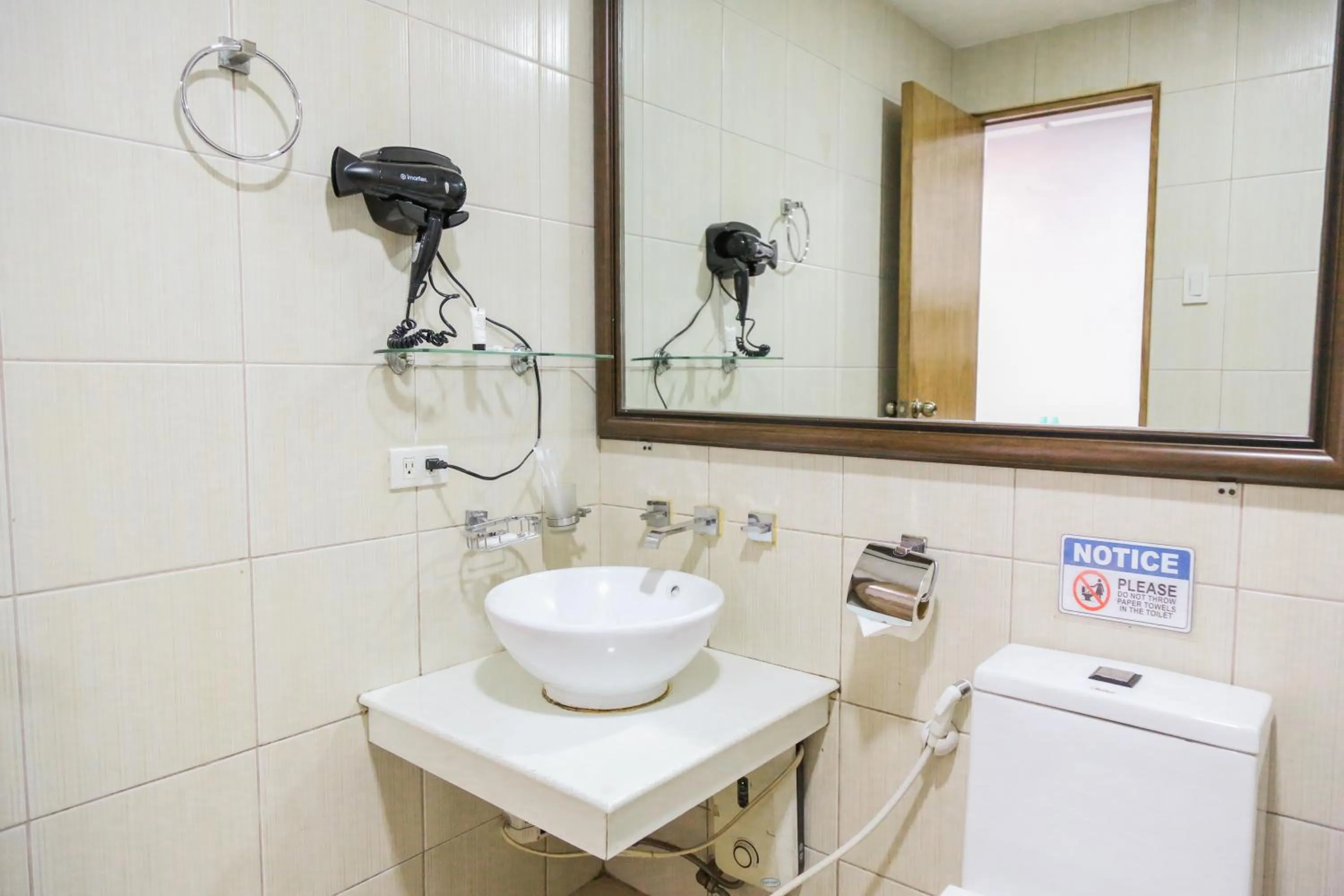 Bathroom in Pacific Bay Grand Suites
