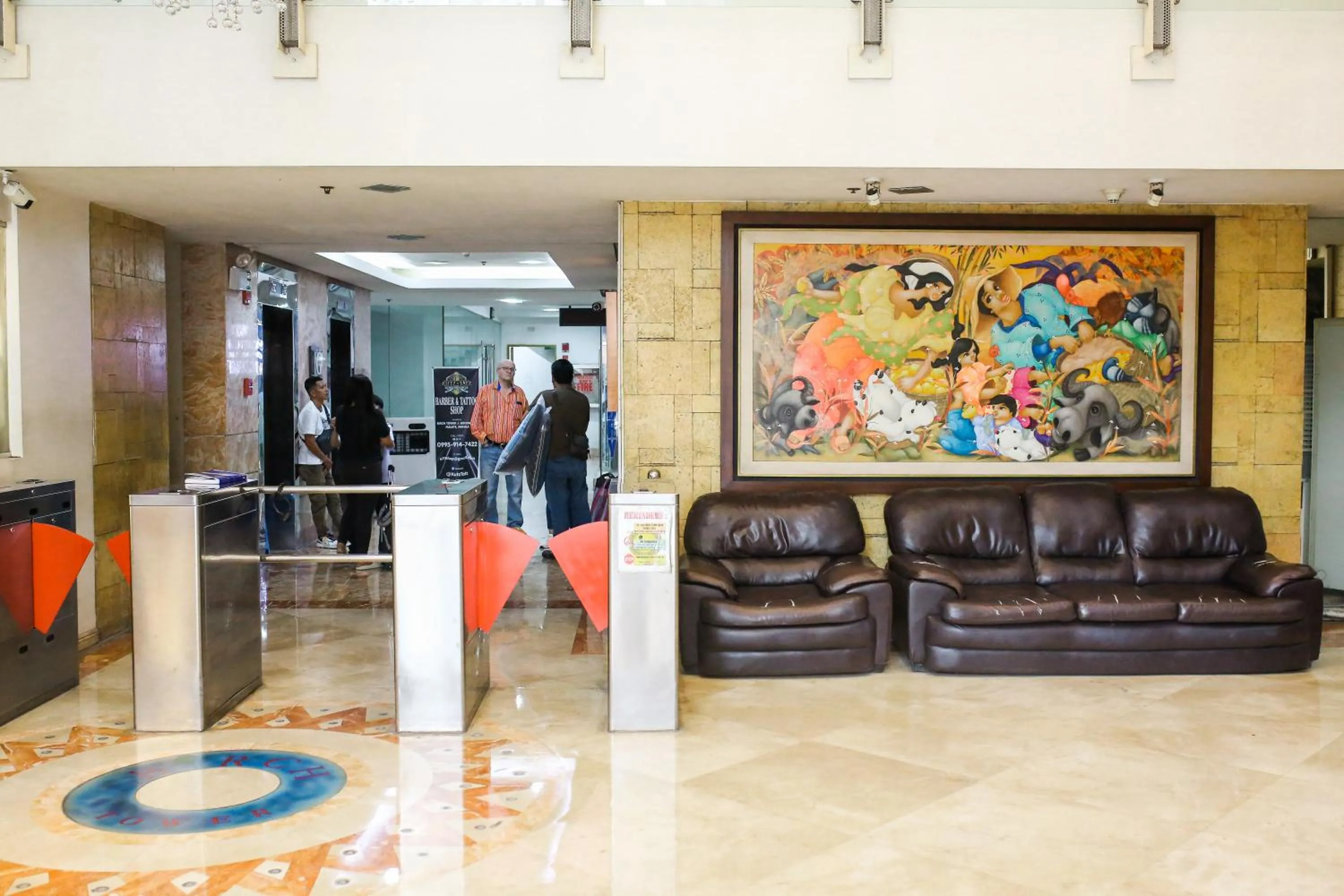 Facade/entrance in Pacific Bay Grand Suites