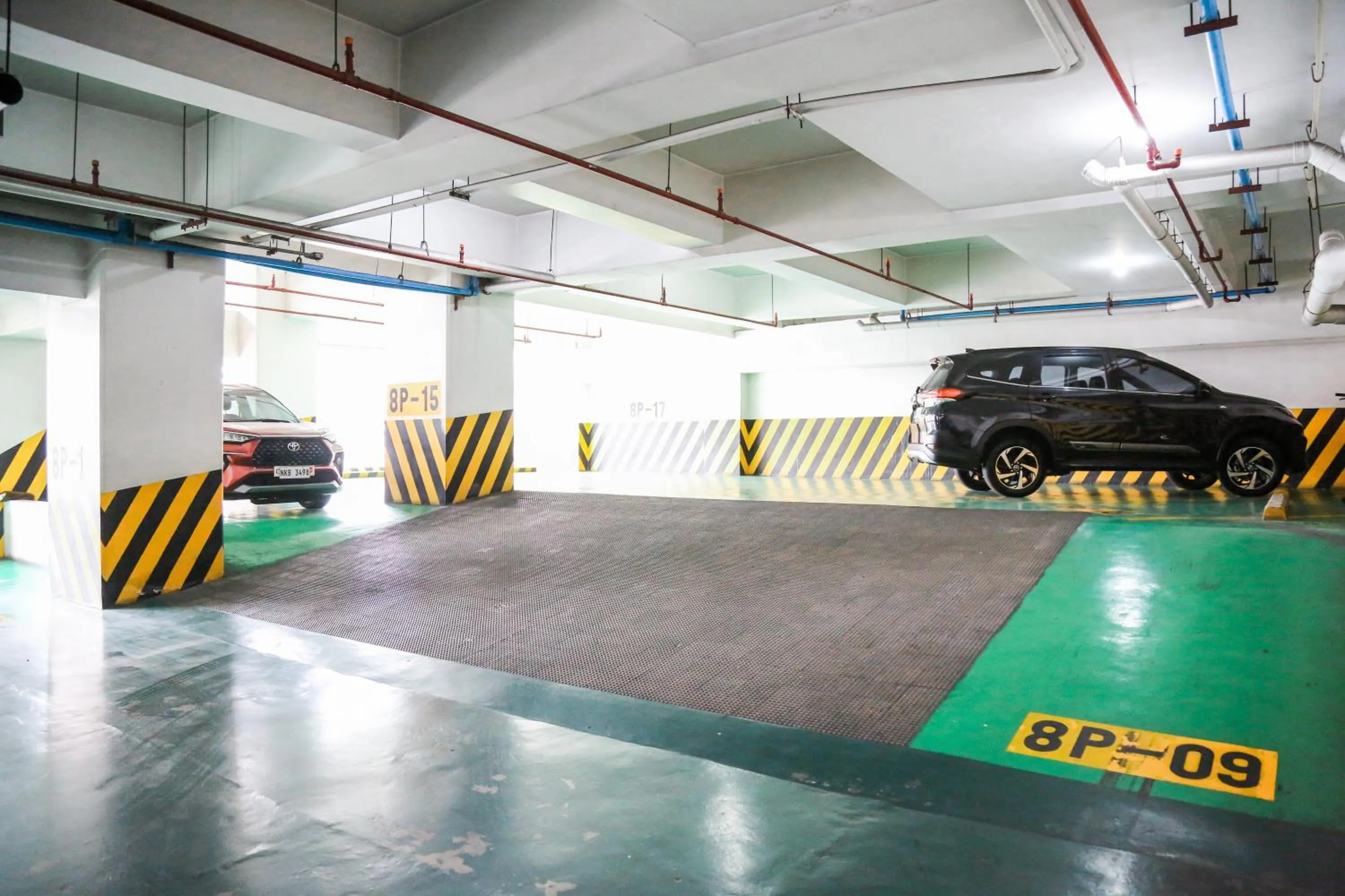 Parking in Pacific Bay Grand Suites