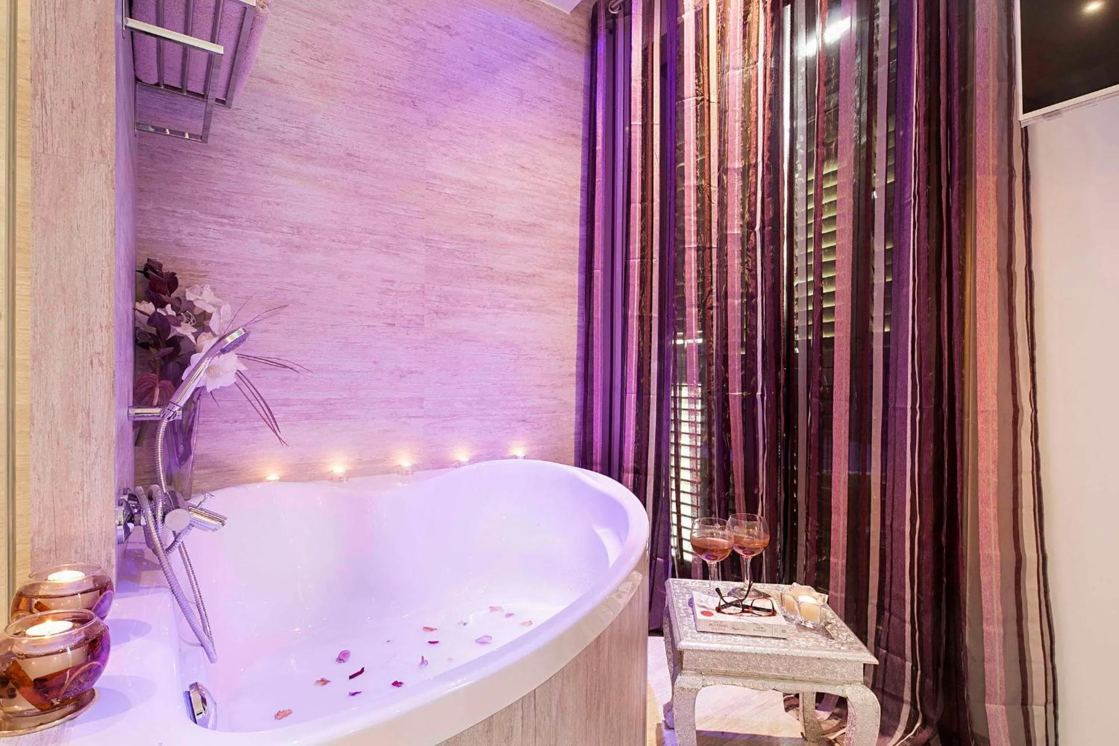 Decorative detail in Romantic Barcelona Apartment