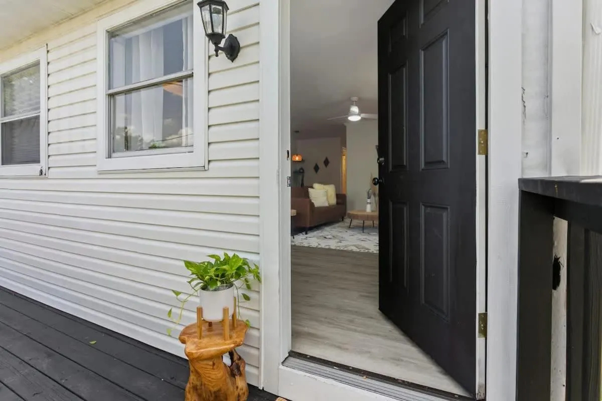 Boho Inspired Apt in the heart of Tampa Bay!