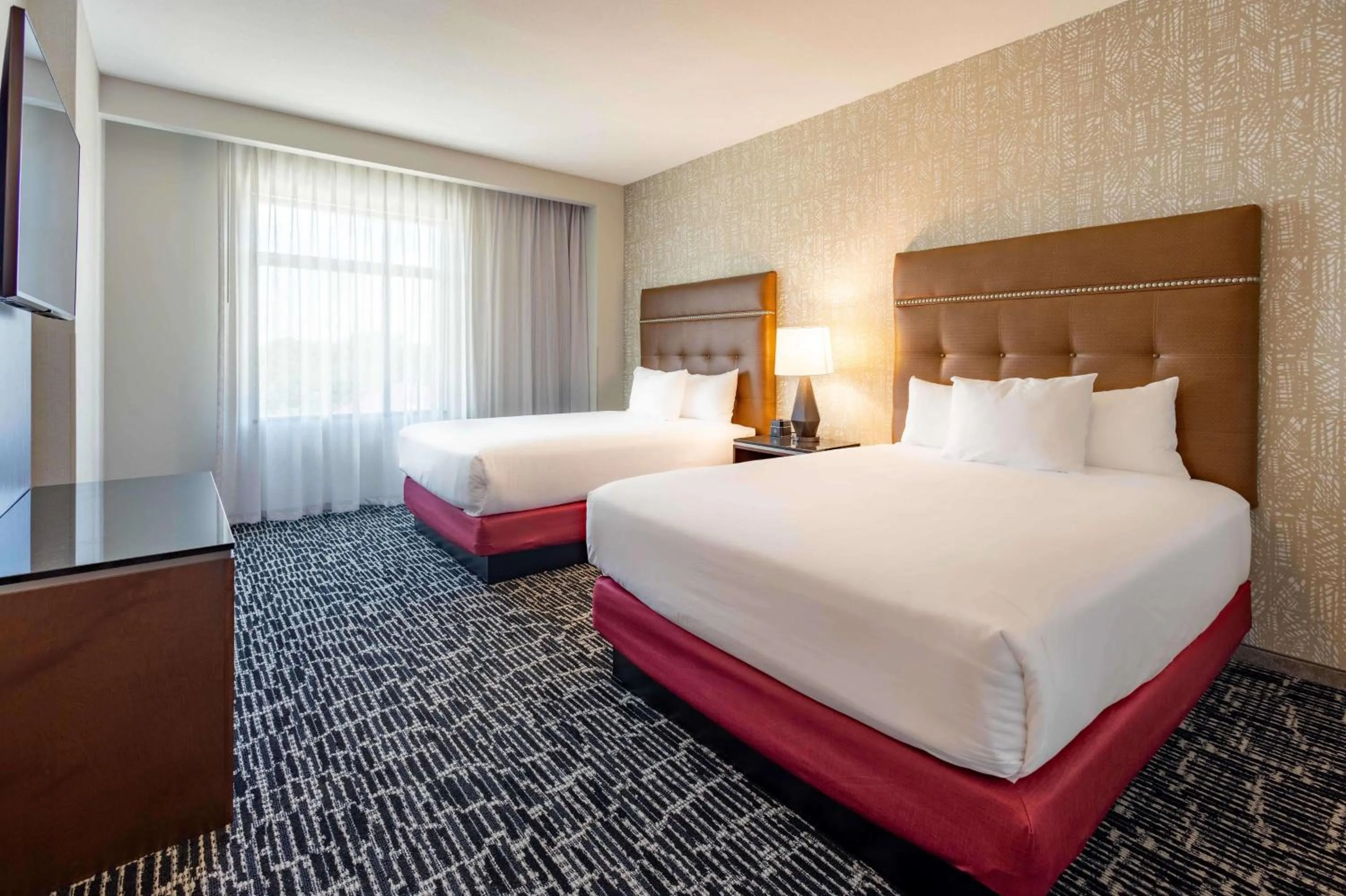 Bedroom, Bed in Drury Plaza Hotel Savannah Pooler