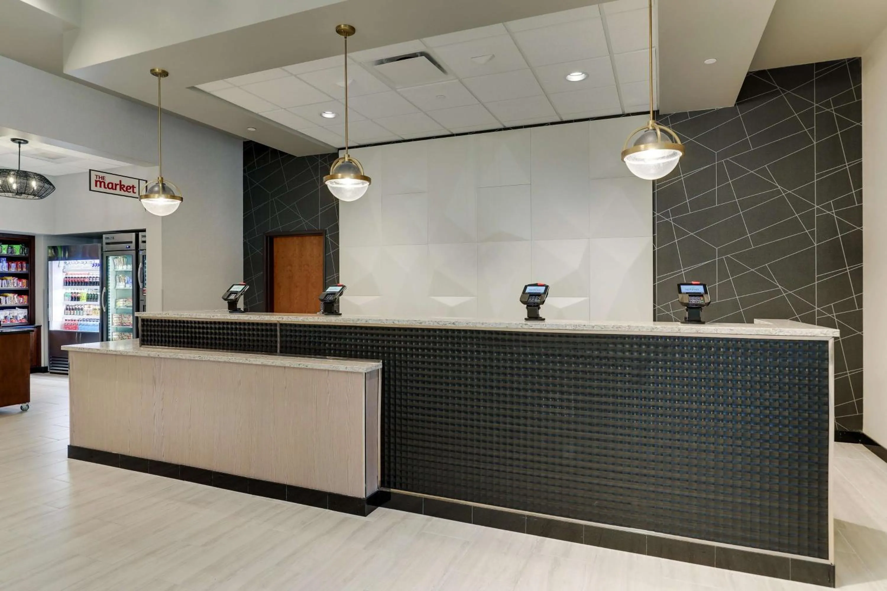 Lobby or reception in Drury Plaza Hotel Savannah Pooler