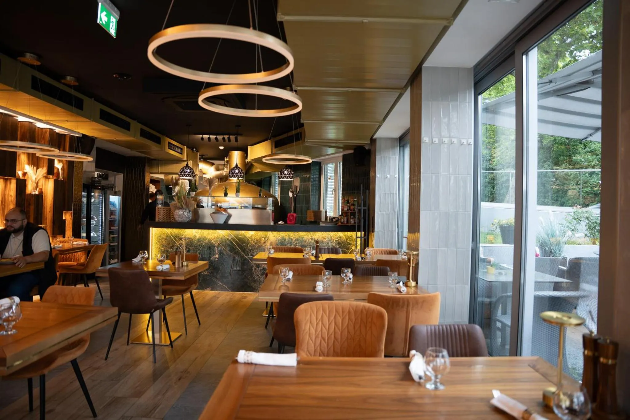 Primus Hotel & Apartments