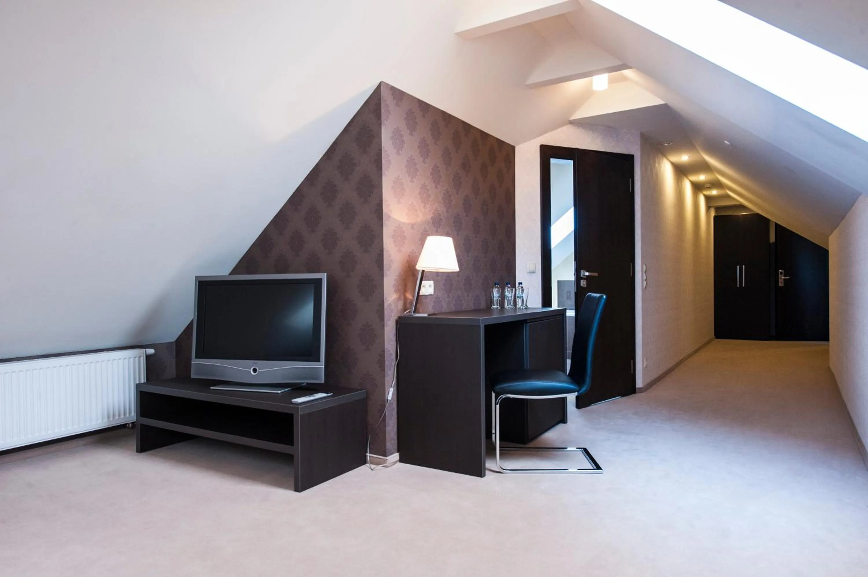 Photo of the whole room in Markus