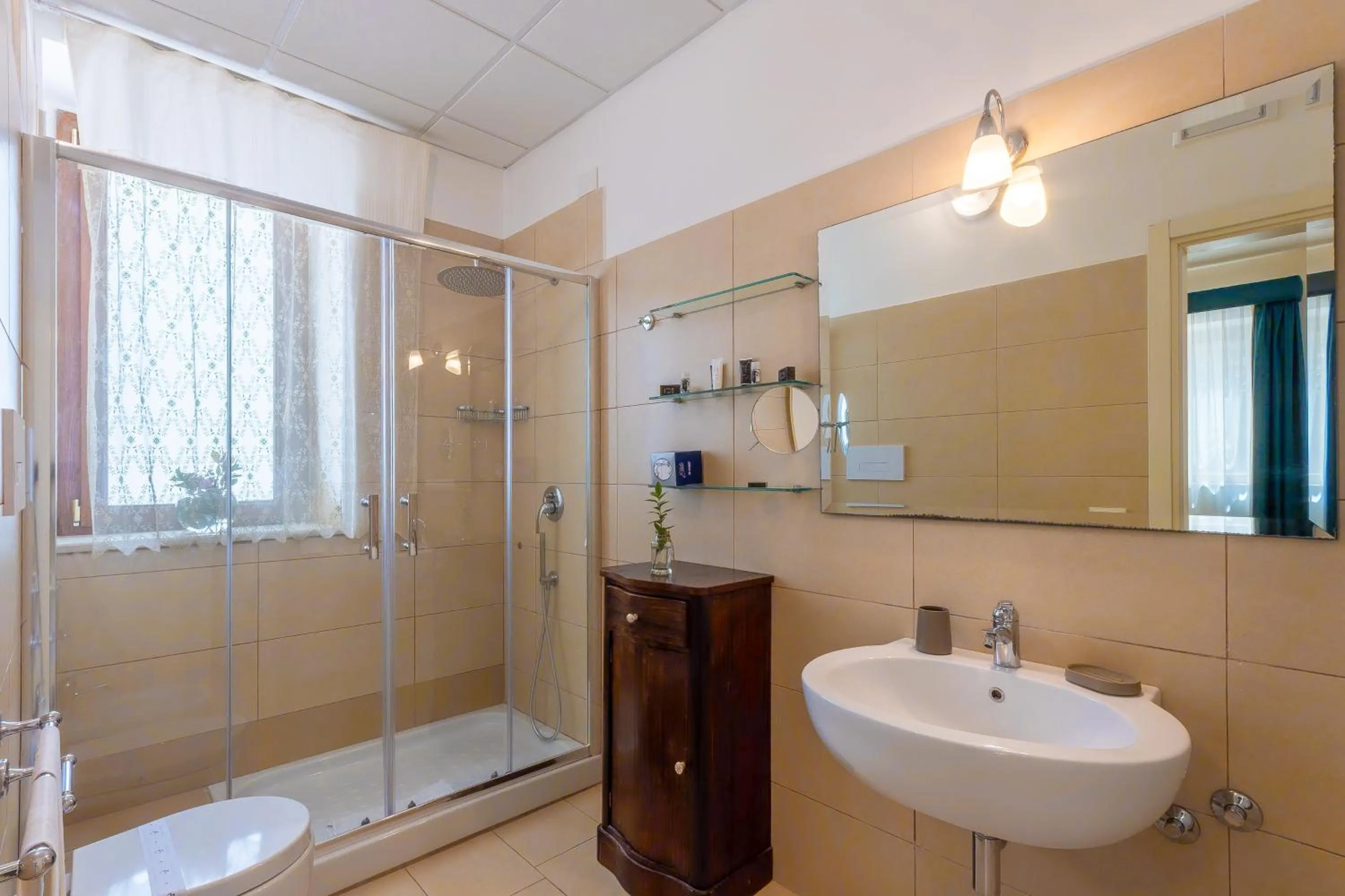 Shower in Hotel Parco delle Fontane