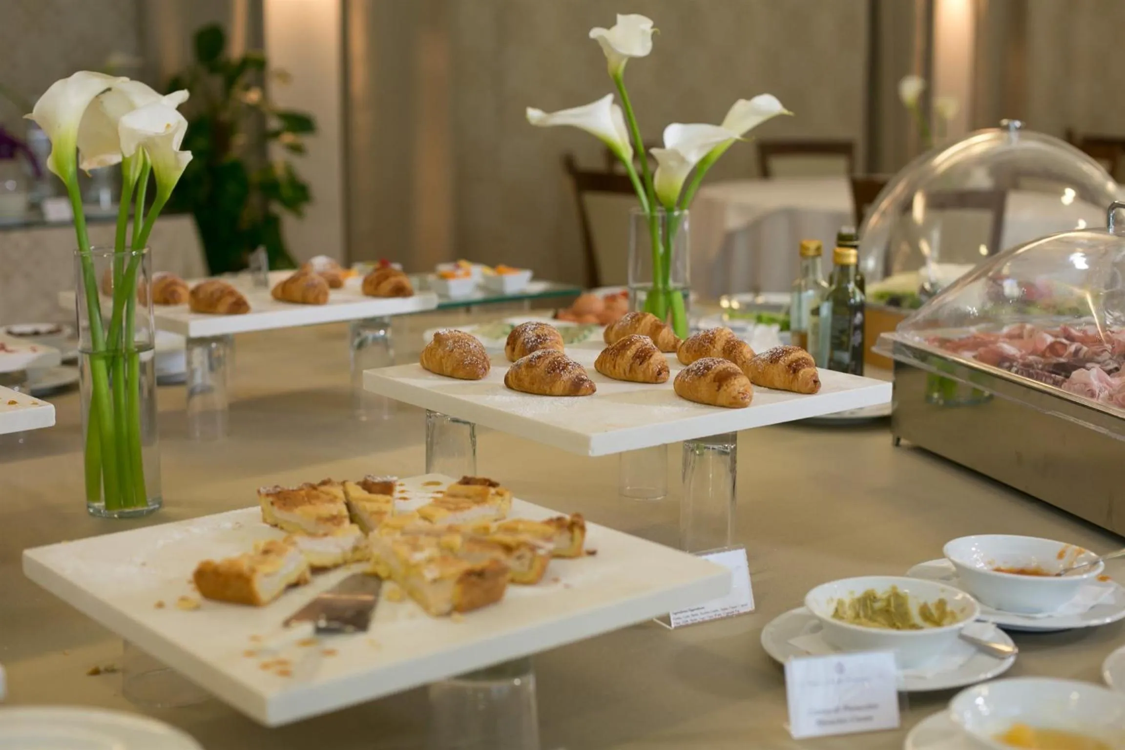 Buffet breakfast in Hotel Parco delle Fontane