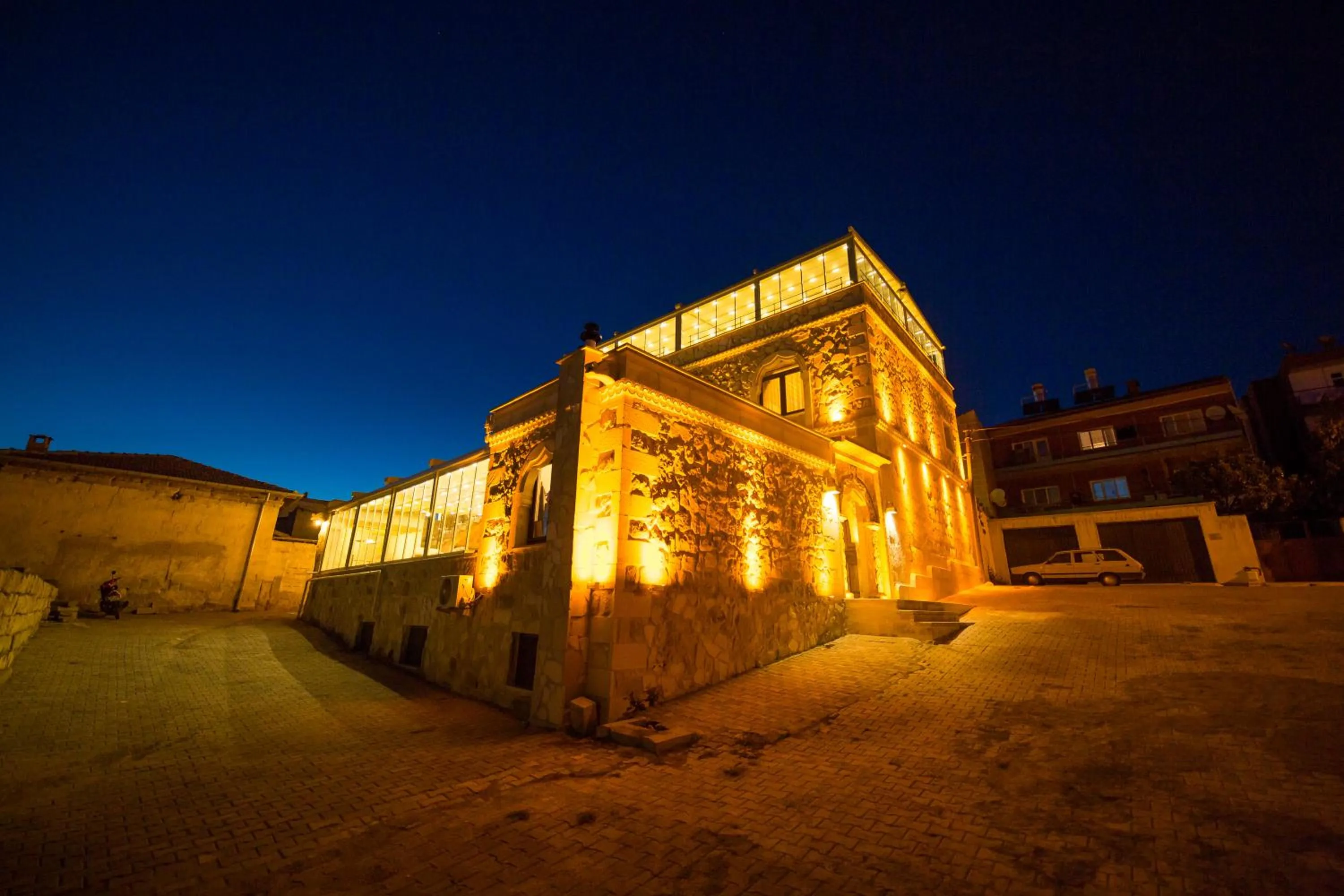 Facade/entrance in Hikmet's House