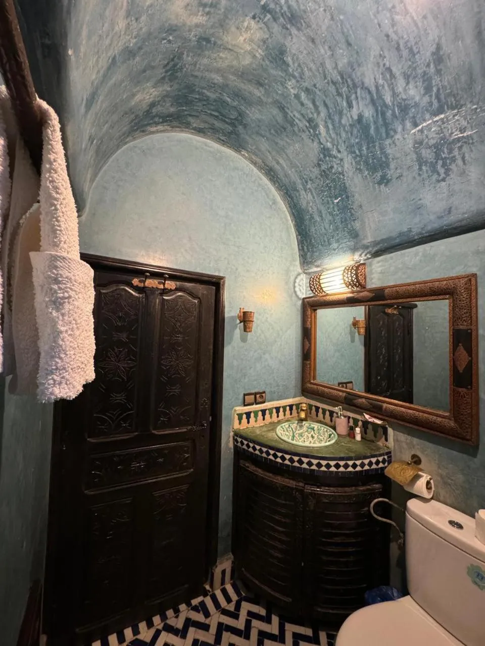 Toilet in Riad Jnane Imlil