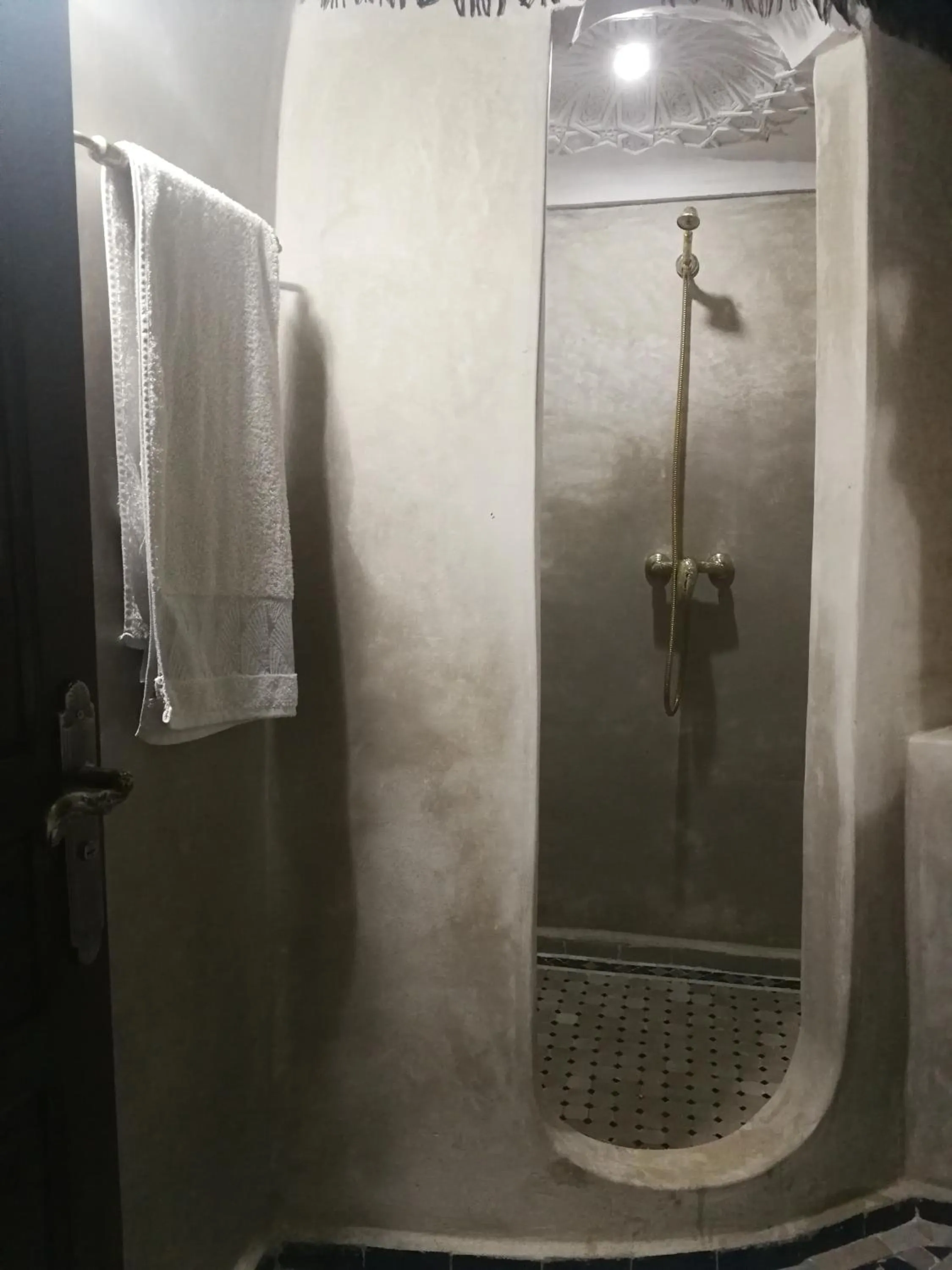 Shower in Riad Jnane Imlil