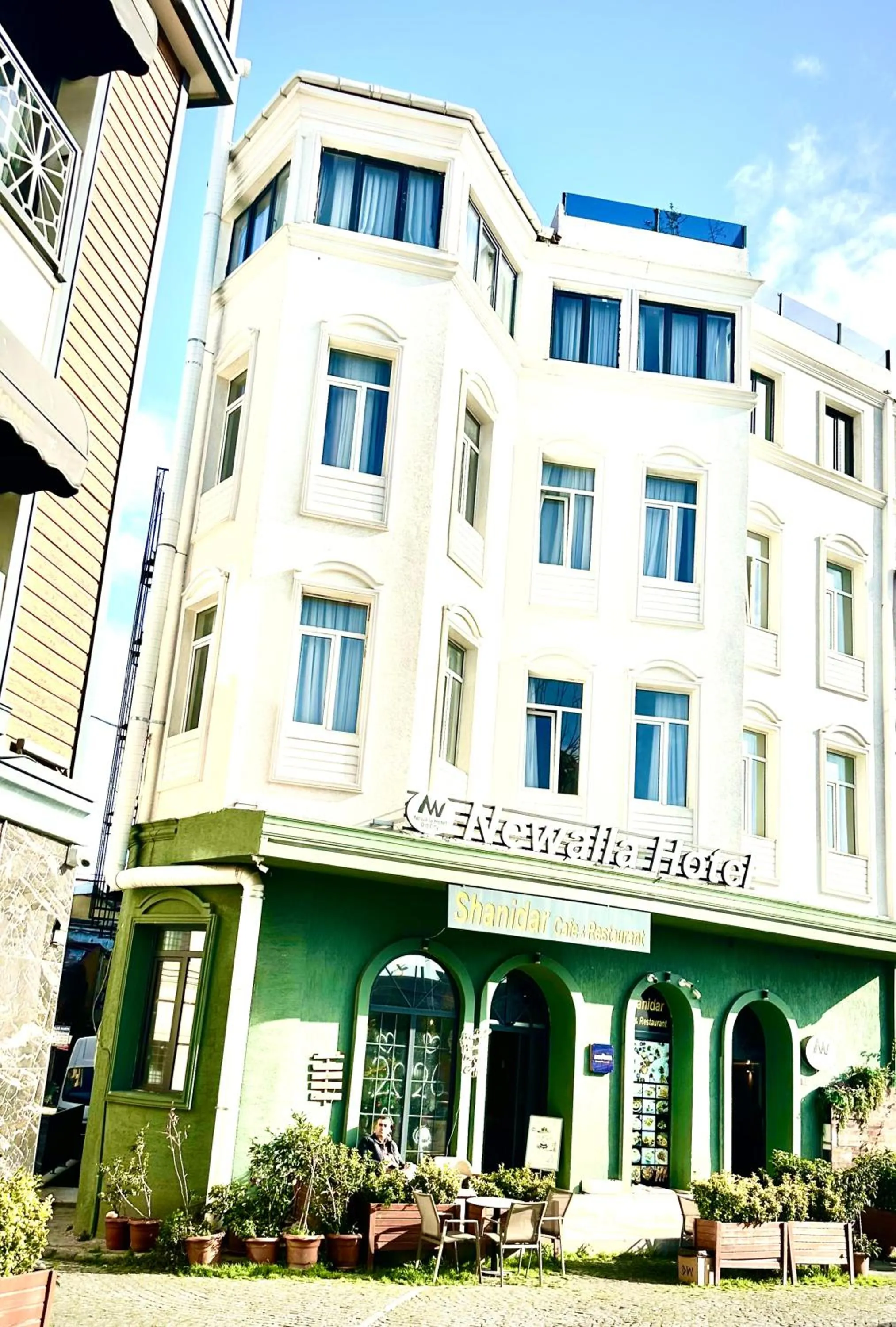 Property building in Newalla Hotel Old City