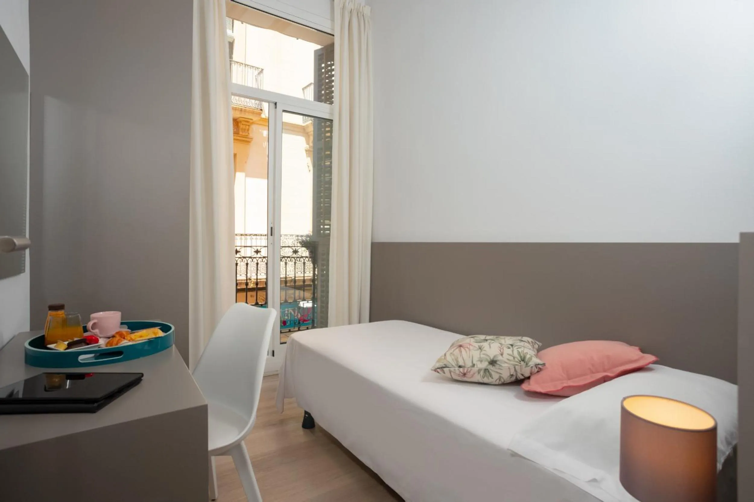 Single Room in Antonios Hostal