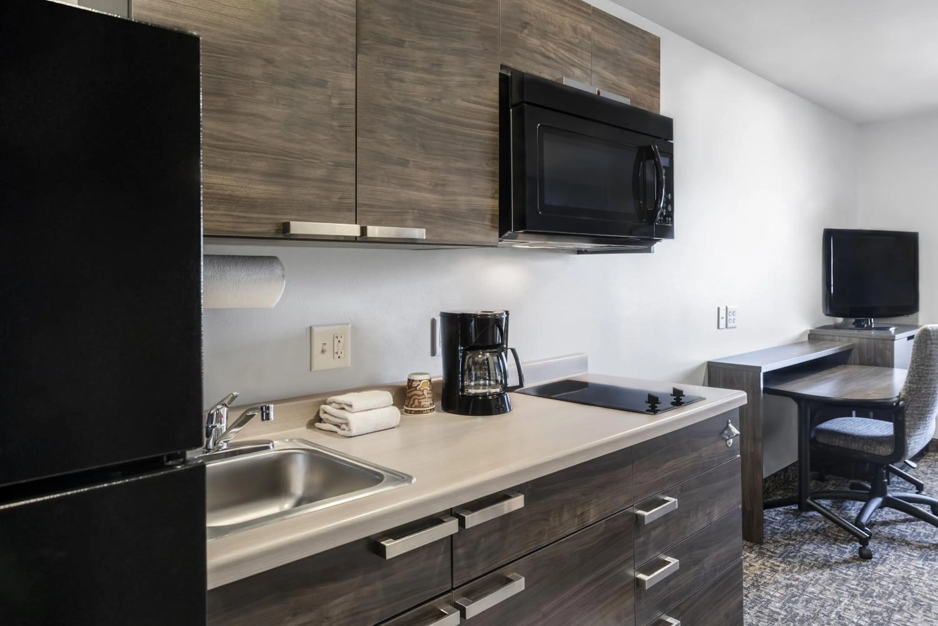 TV and multimedia in My Place Hotel-East Moline/Quad Cities, IL