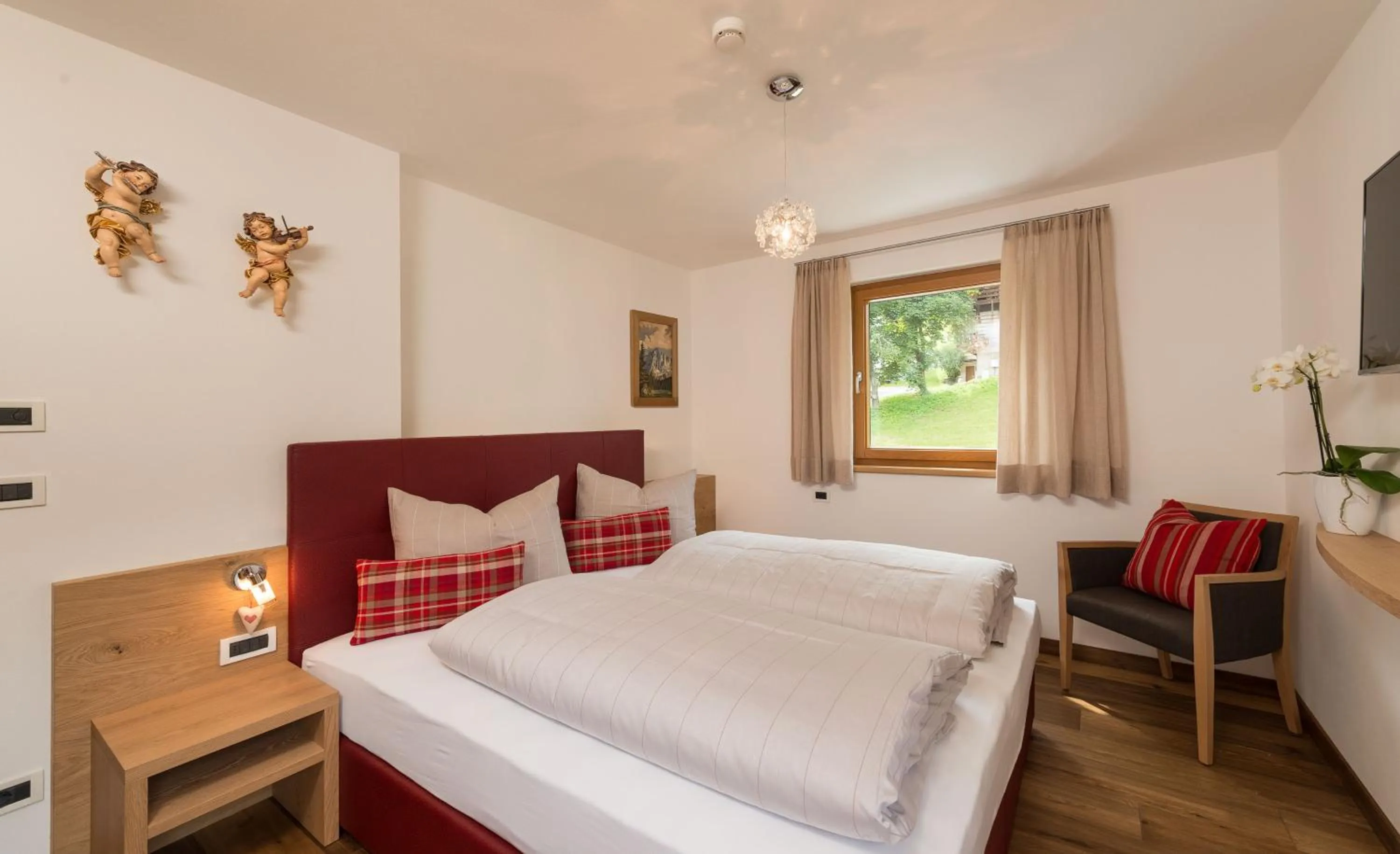 Photo of the whole room, Bed in Alpin Sport