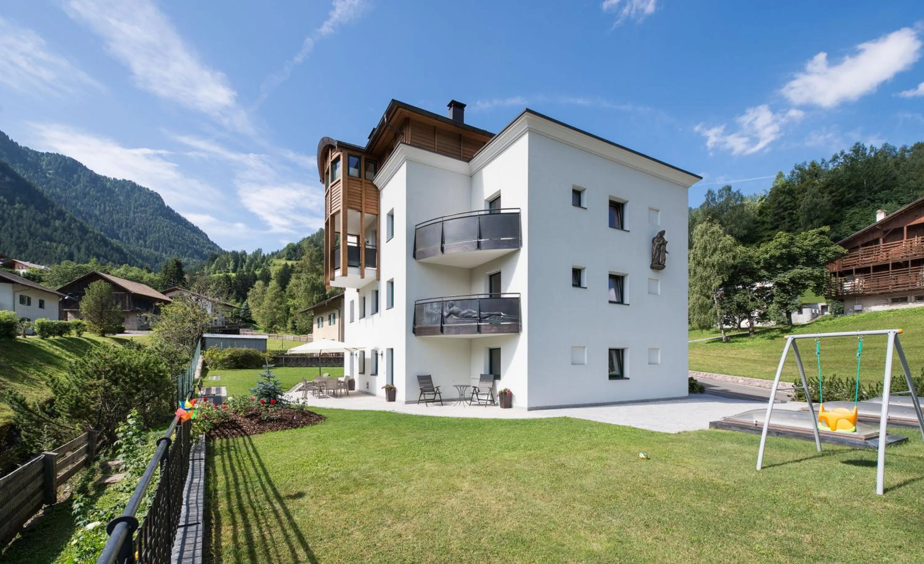 Property building in Alpin Sport