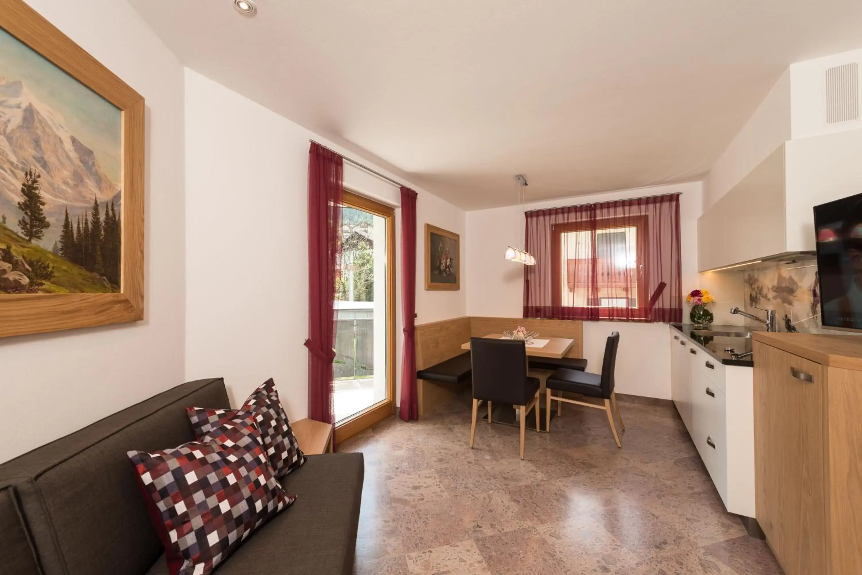 One-Bedroom Apartment with Balcony in Alpin Sport One-Bedroom Apartment with Balcony in Alpin Sport