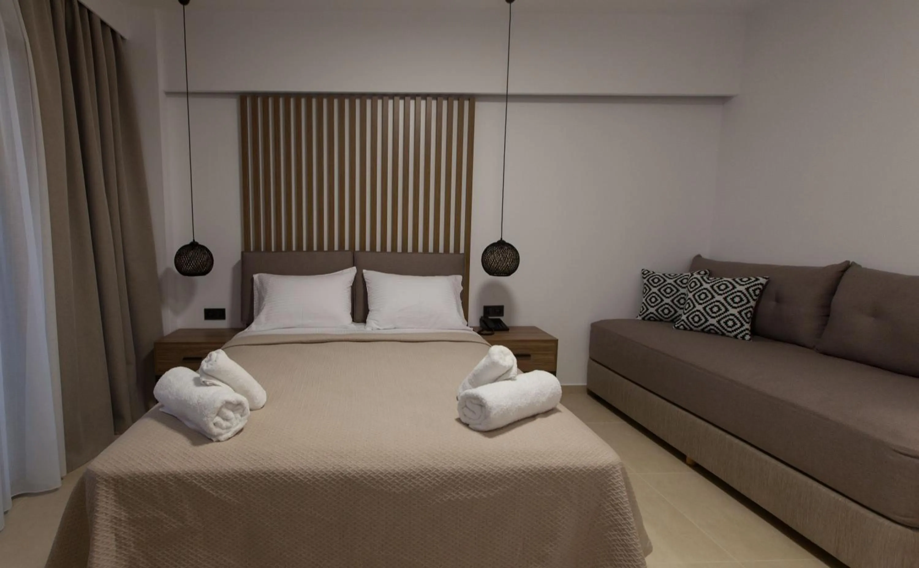 Bedroom, Bed in Verano Afytos Hotel