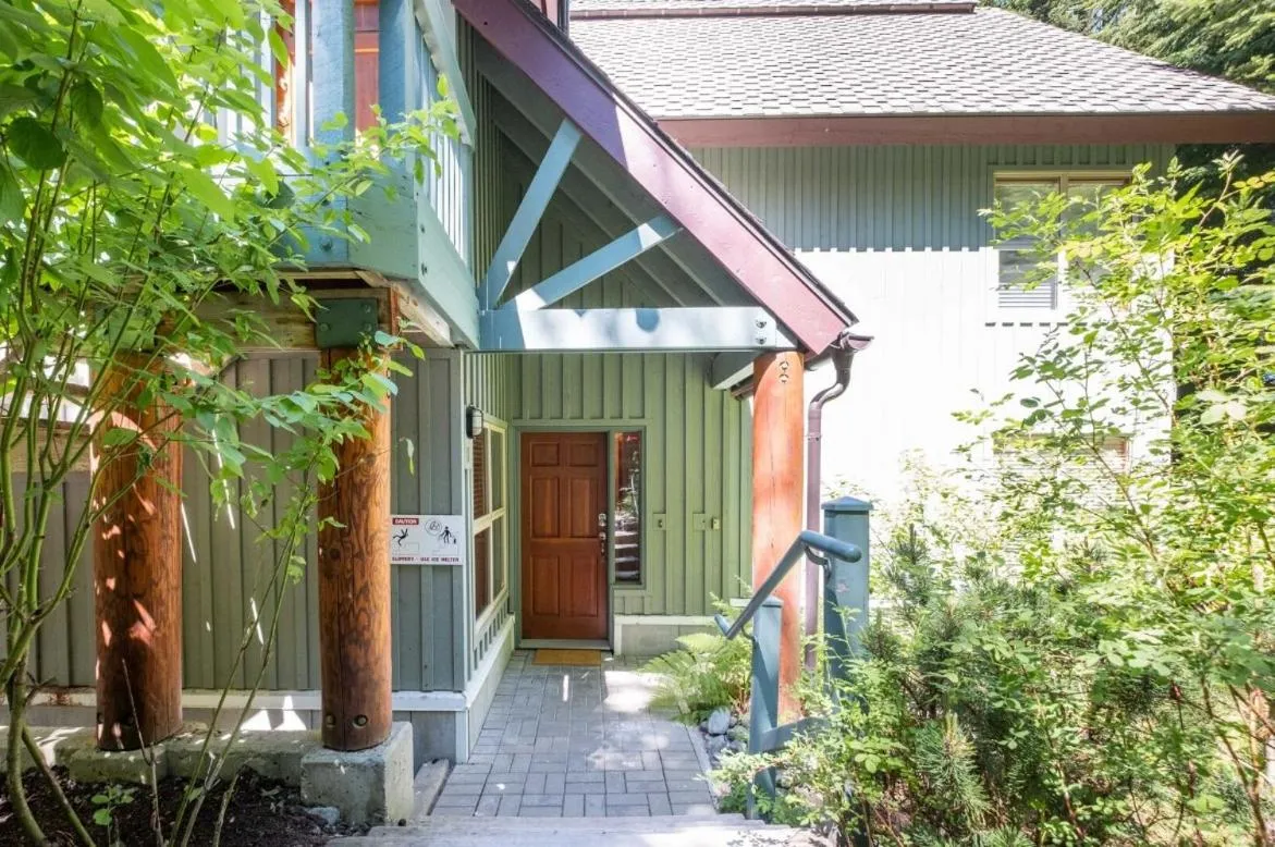 Facade/entrance in Arrowhead Point by Outpost Whistler