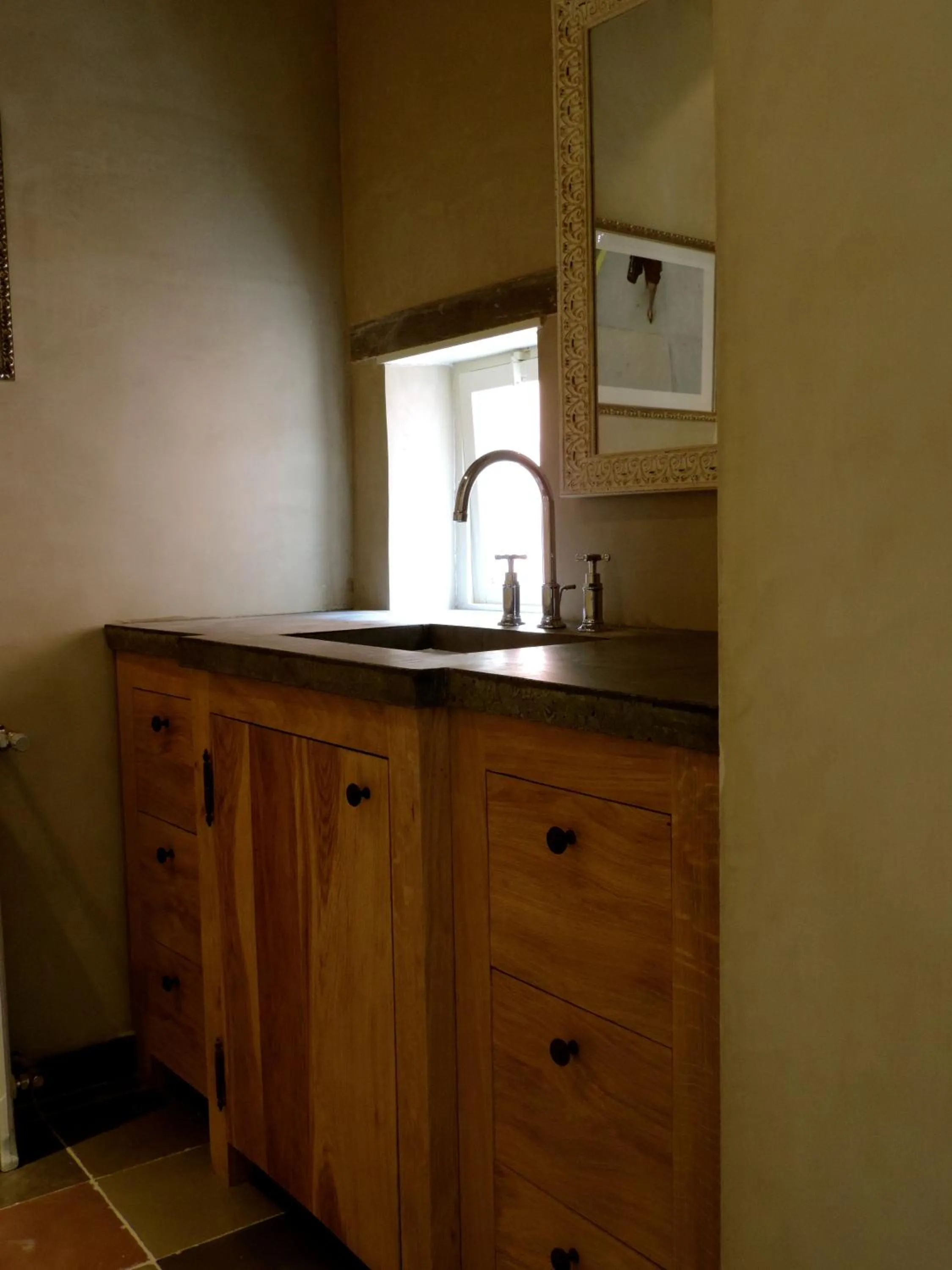 Bathroom in B&B Saint-Sauveur Bruges