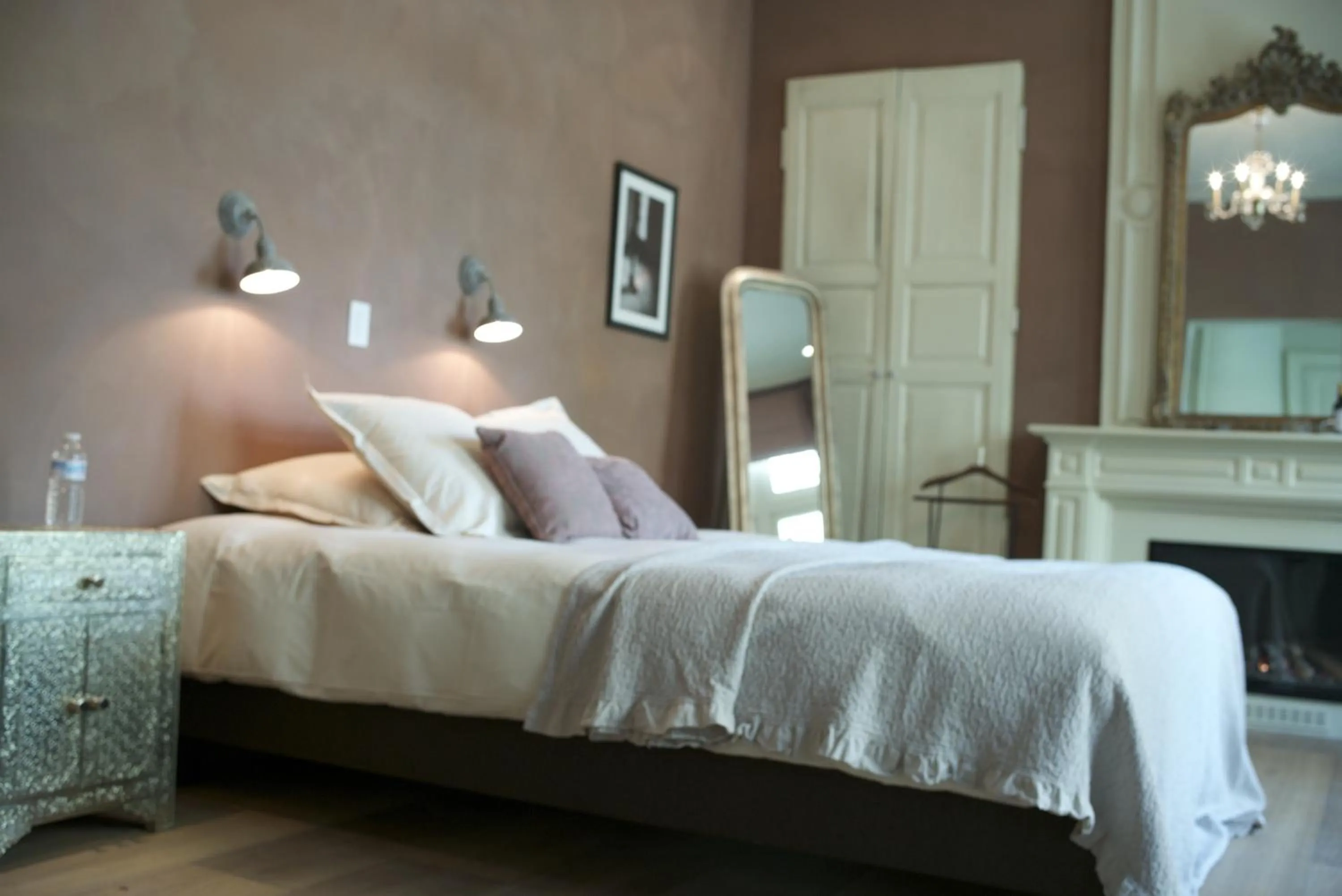 Bed in B&B Saint-Sauveur Bruges