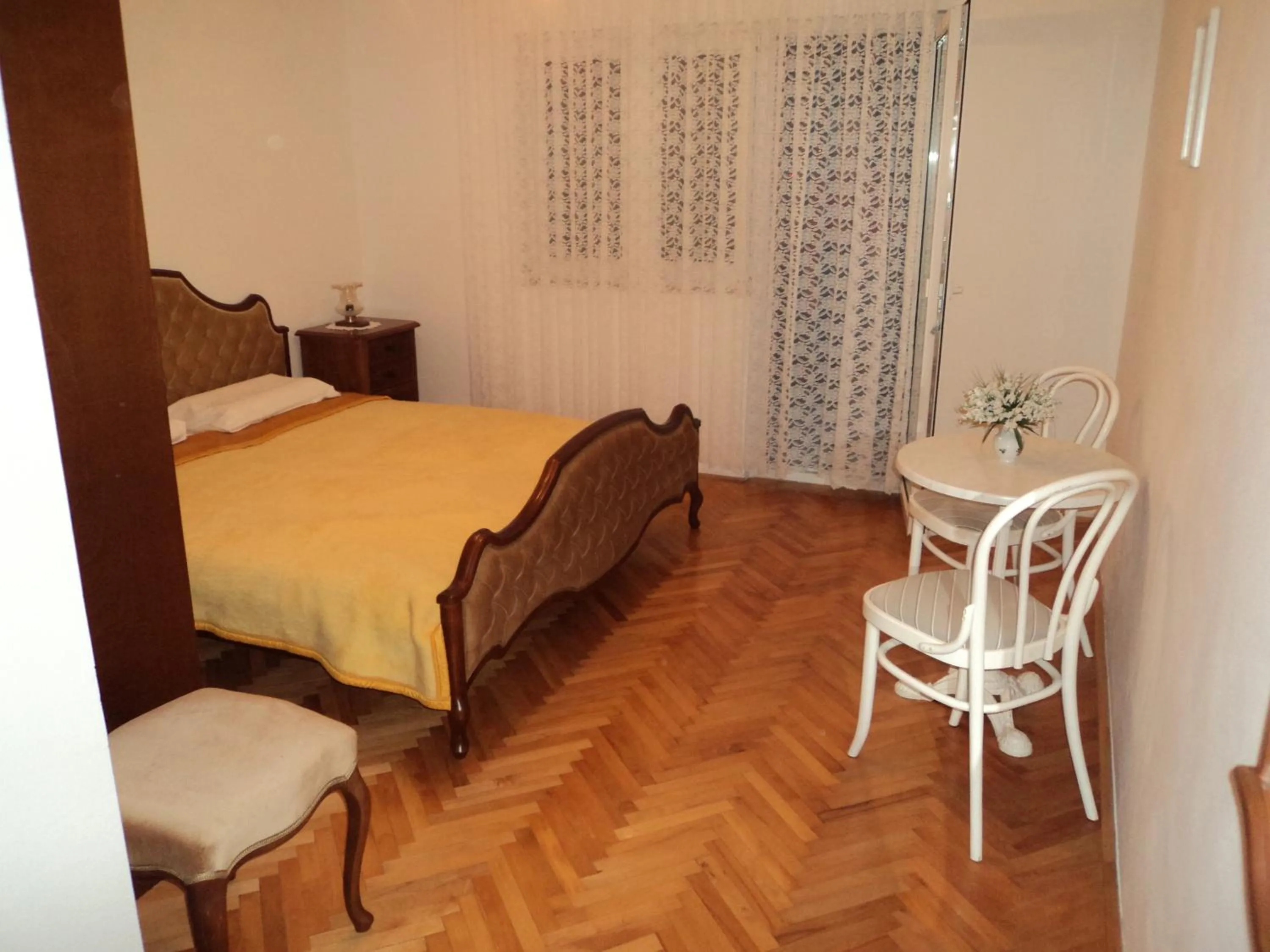 Bed in Apartments Racetin