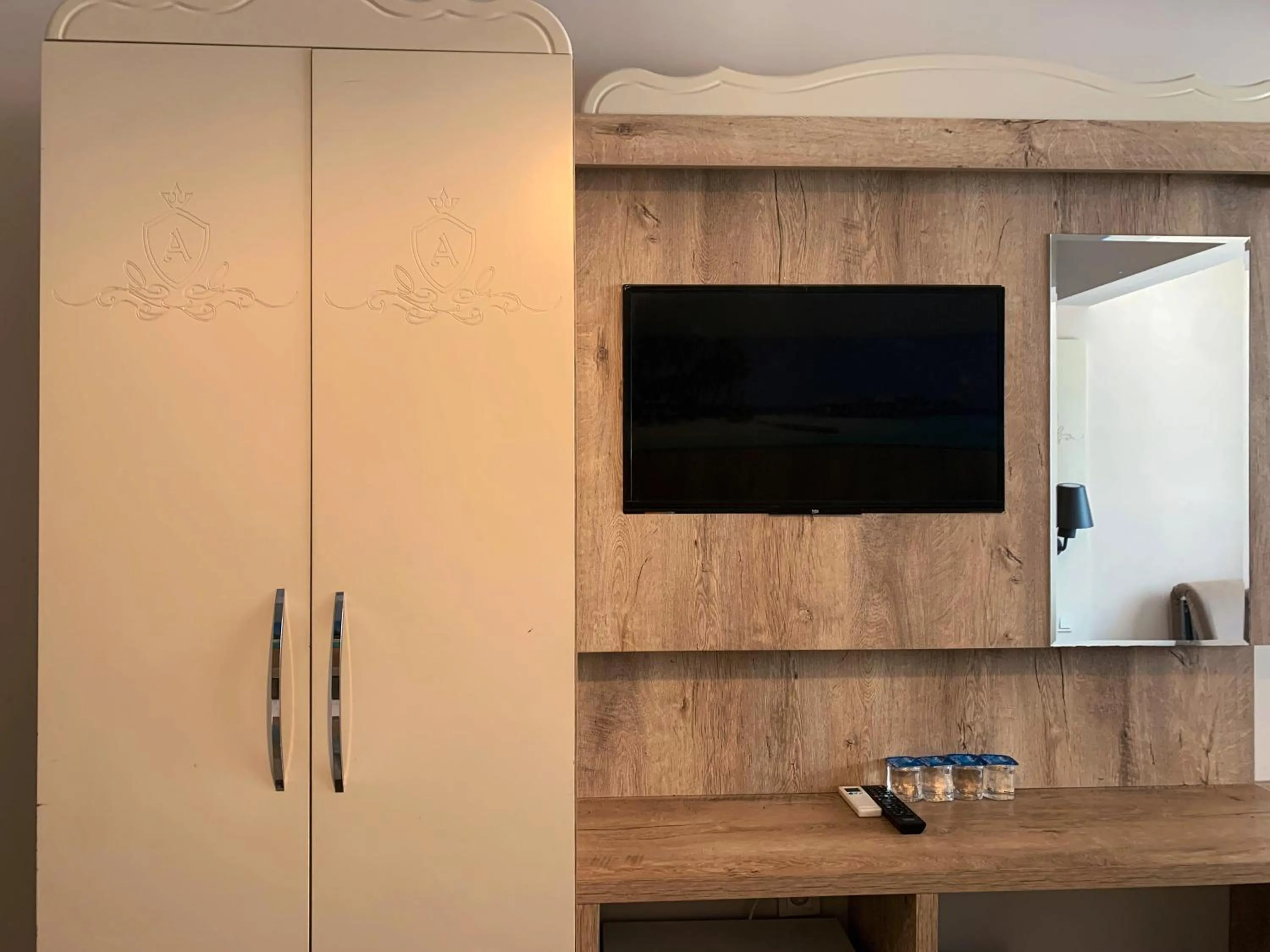 TV and multimedia in Akkan Beach Hotel