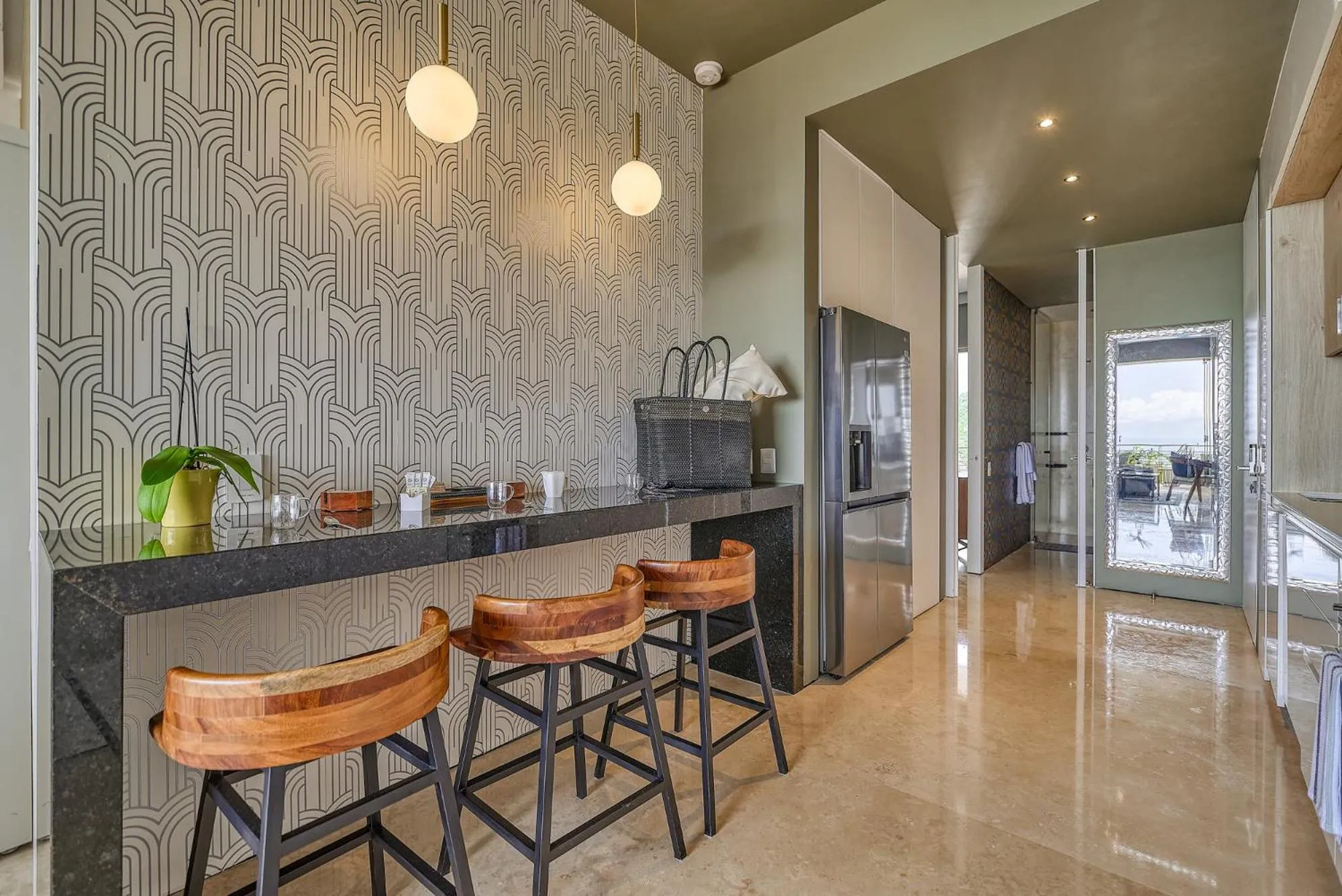 Kitchen or kitchenette in Maxwell Collection Romantic Zone