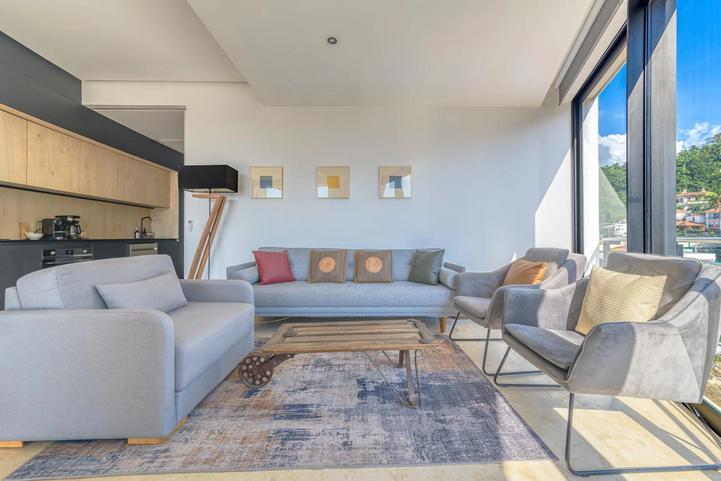 Living room in Maxwell Collection Romantic Zone