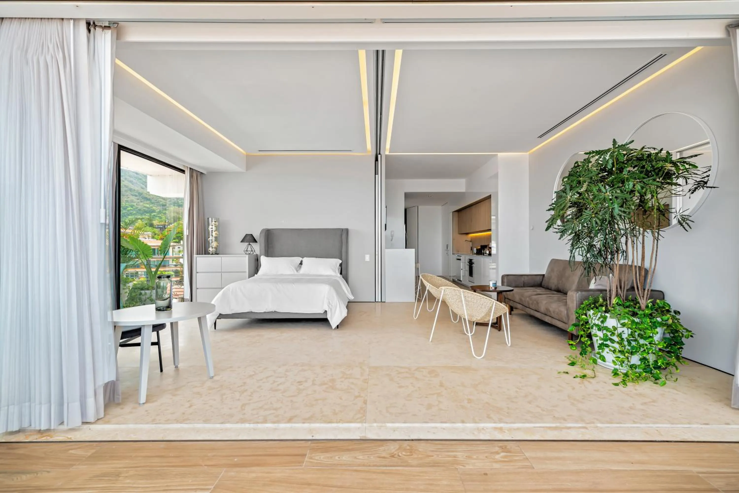 Photo of the whole room, Bed in Maxwell Collection Romantic Zone