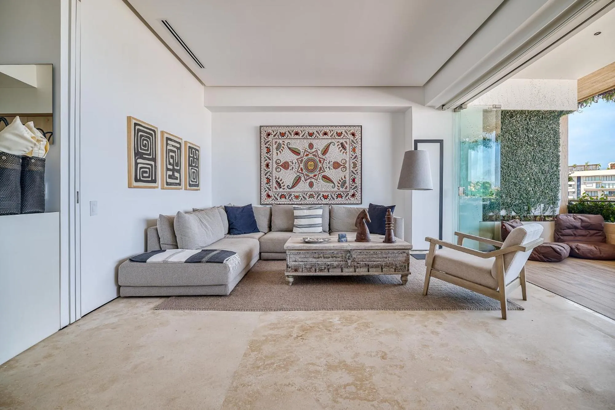 Living room in Maxwell Collection Romantic Zone