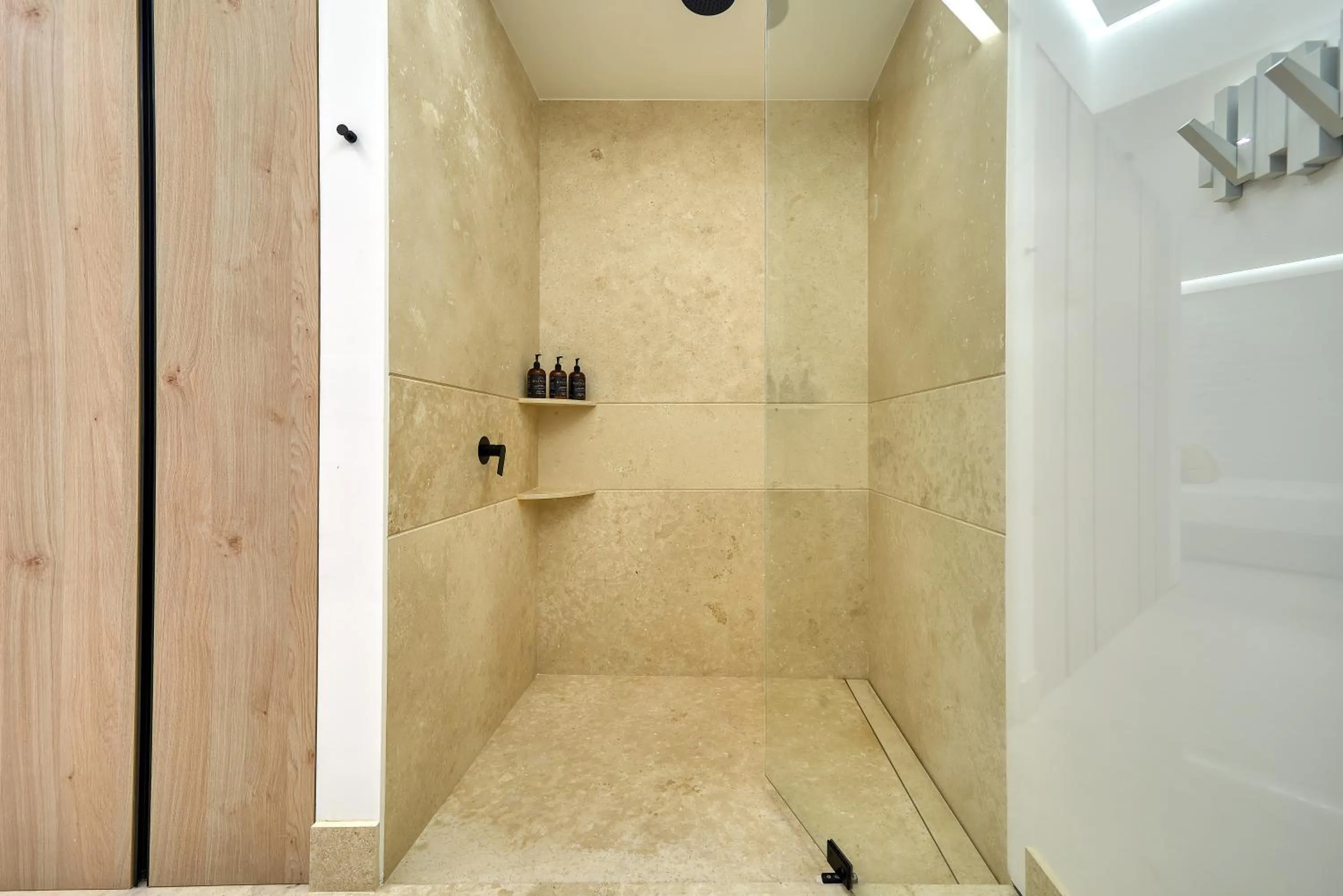 Bathroom in Maxwell Collection Romantic Zone