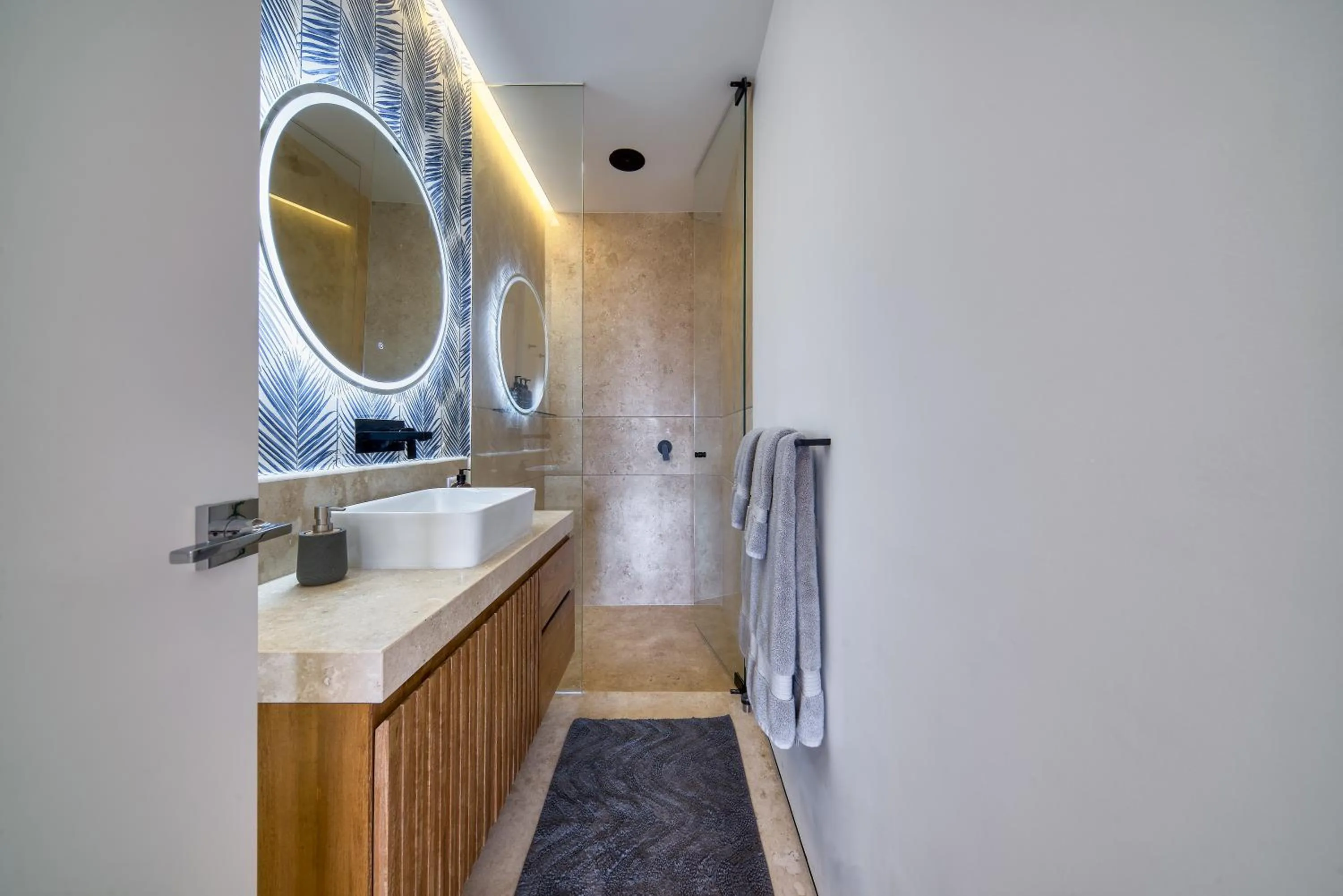 Bathroom in Maxwell Collection Romantic Zone