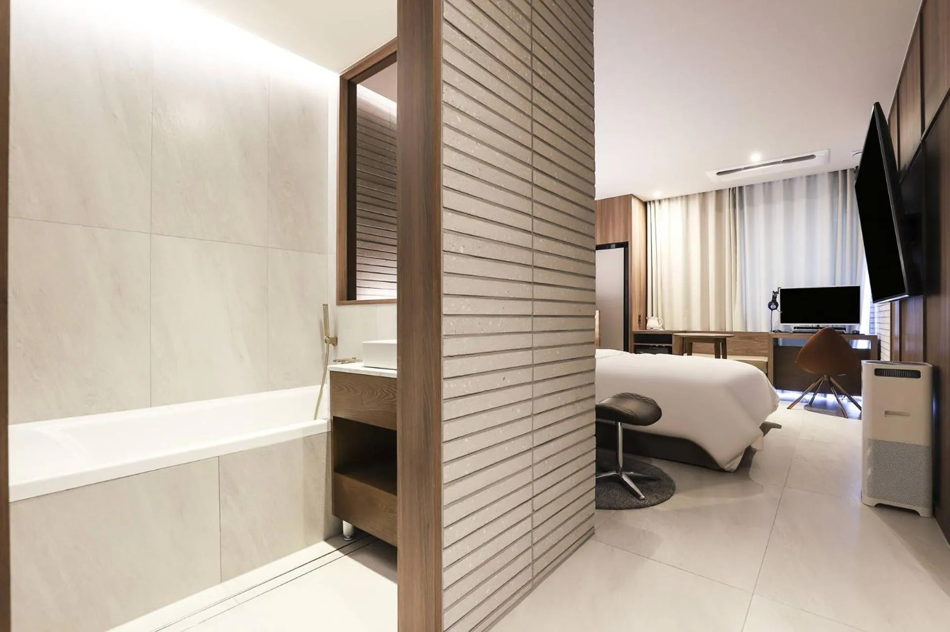 Bed in Wonju Brown Dot Hotel Corporate city