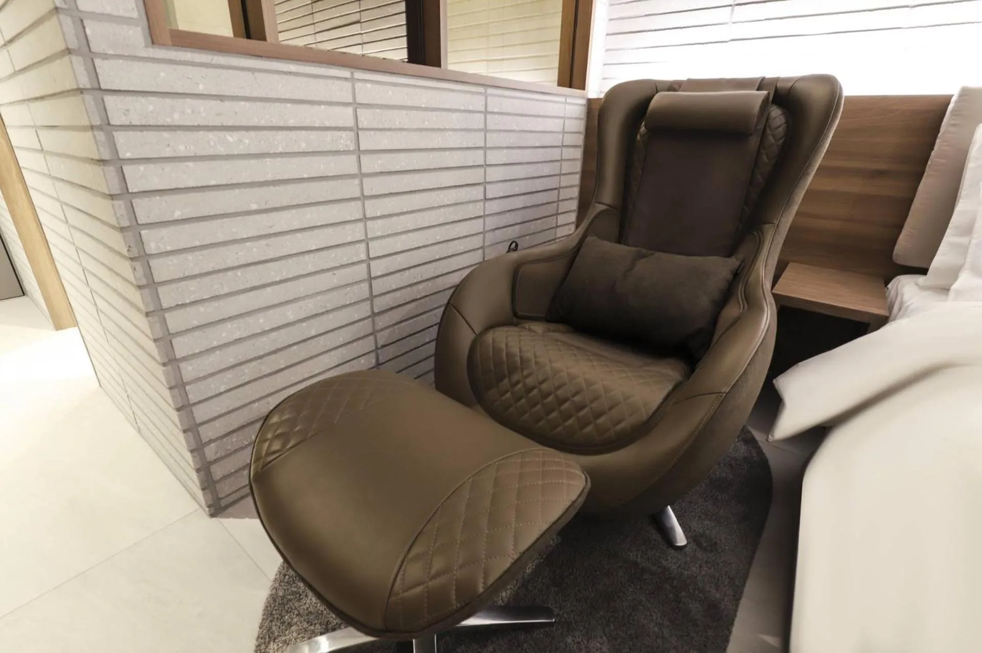 Seating area in Wonju Brown Dot Hotel Corporate city