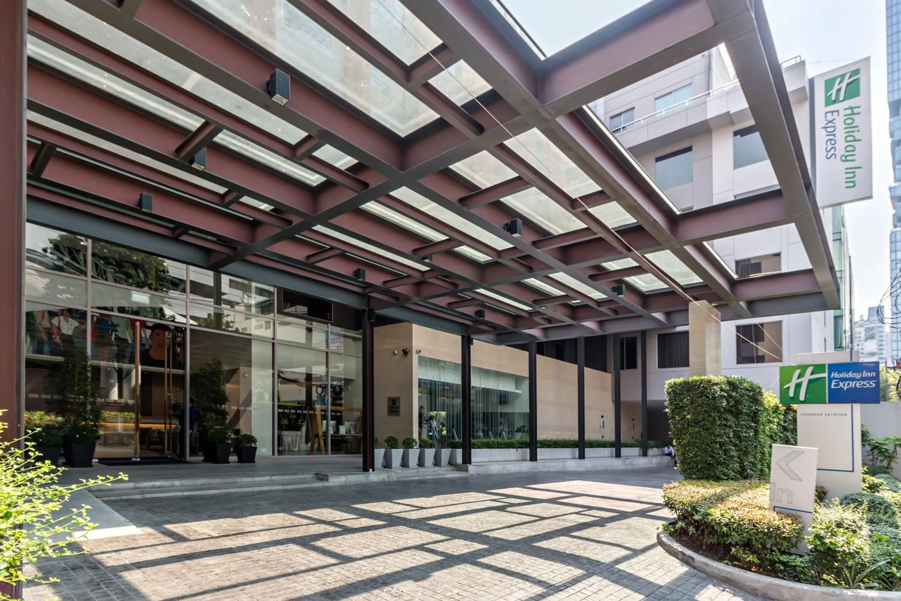 Property building in Holiday Inn Express Bangkok Sathorn by IHG