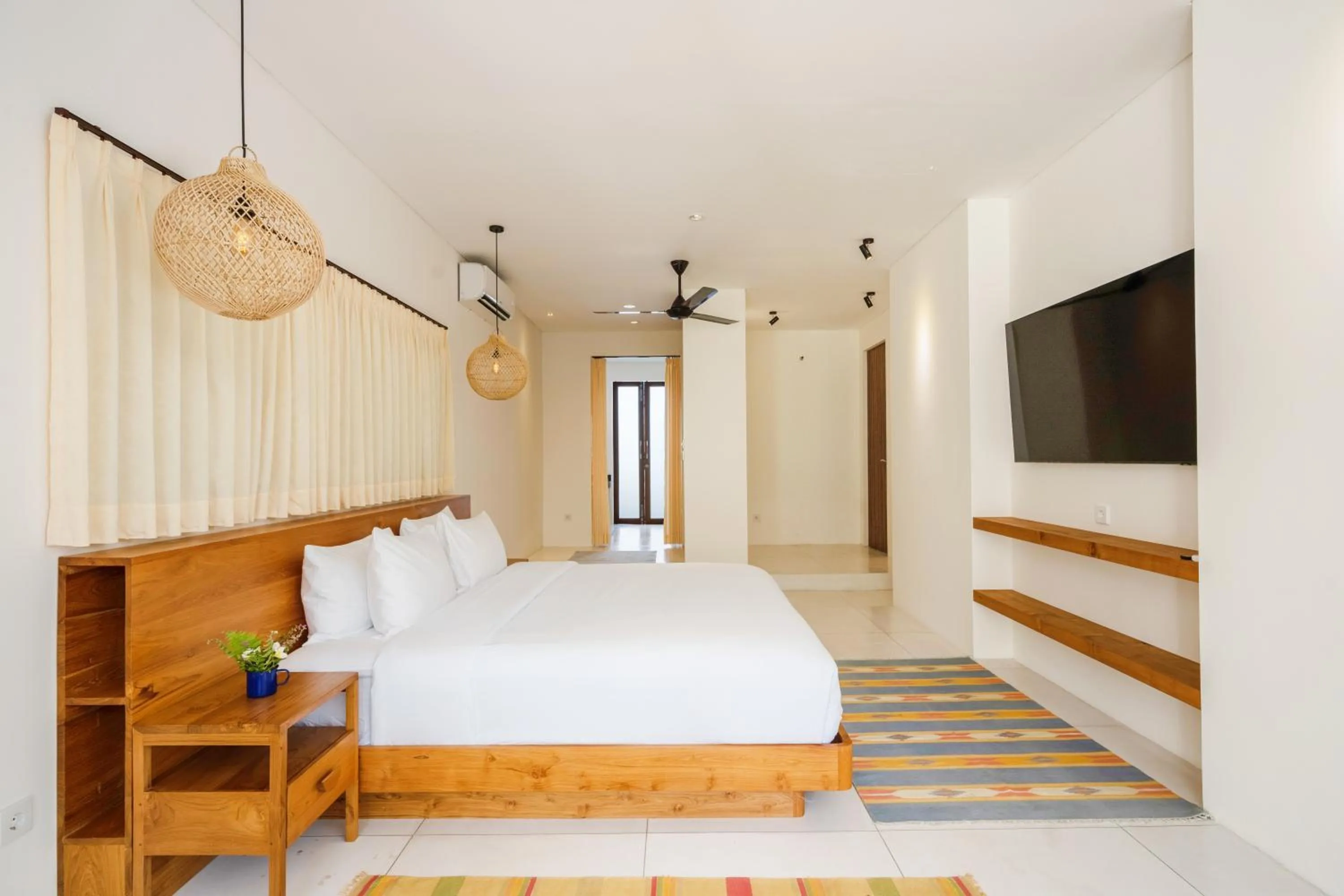 Bed in Beefy Dragon Villa by Betterplace