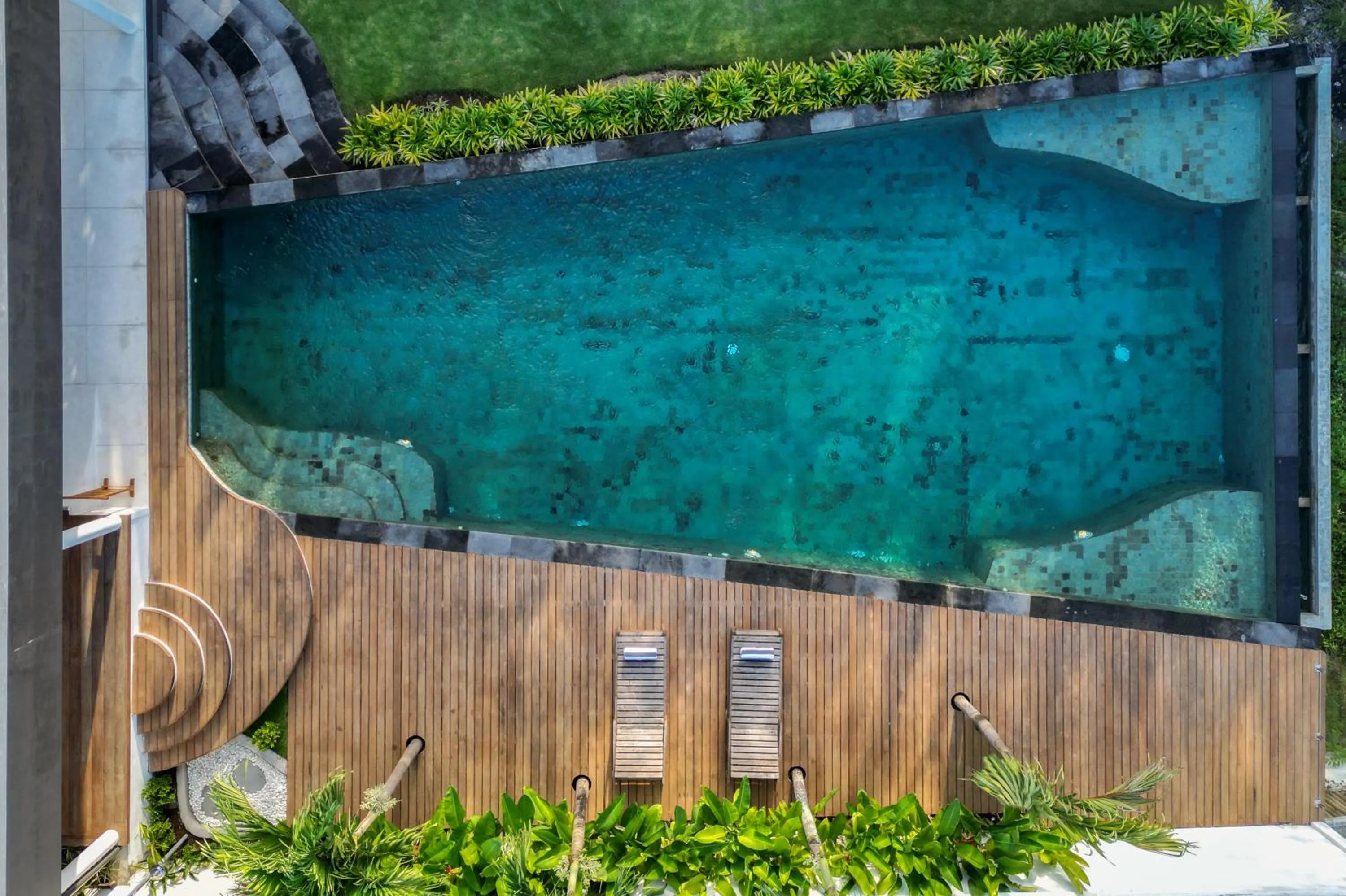 Day in Beefy Dragon Villa by Betterplace