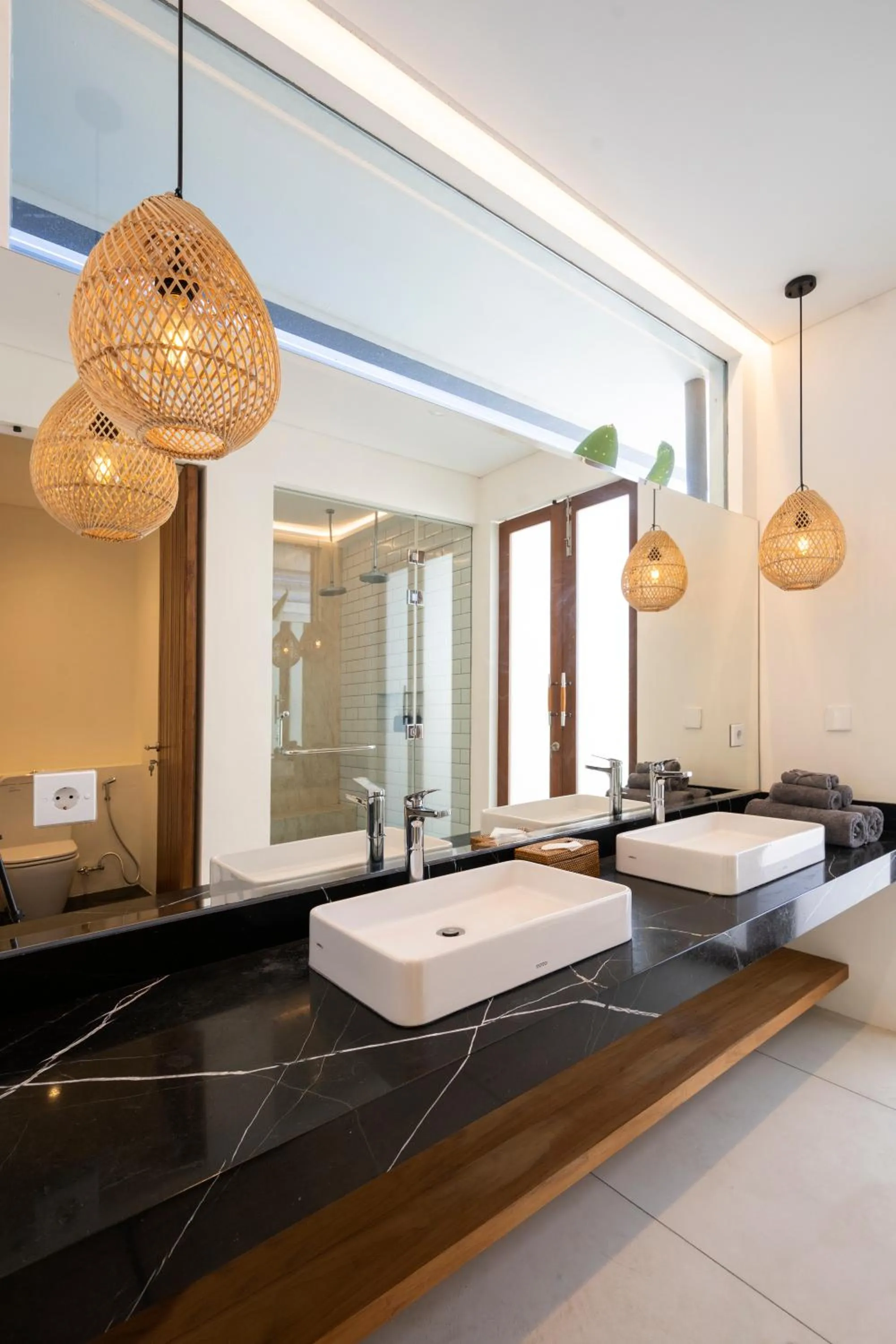 Toilet in Beefy Dragon Villa by Betterplace