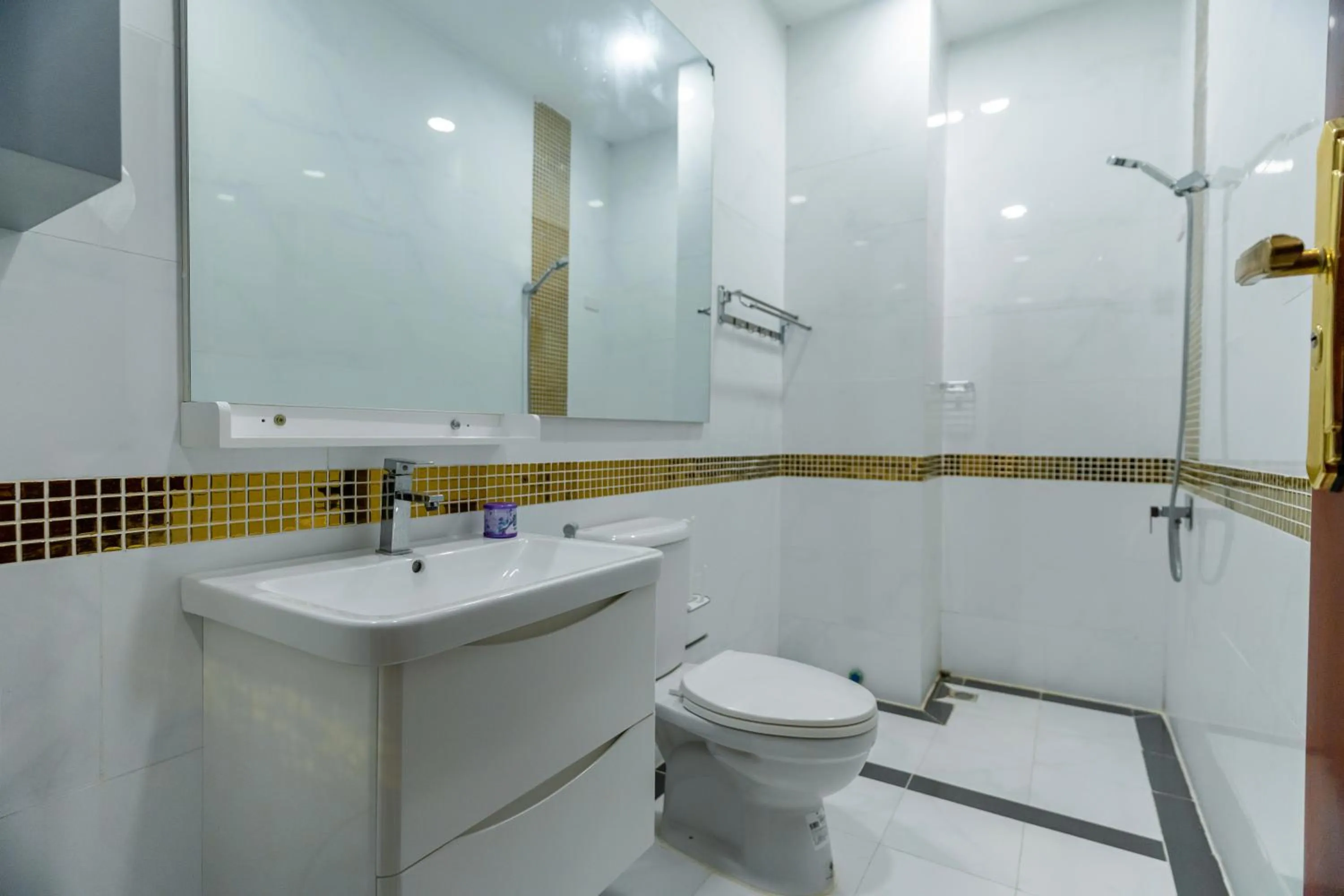 Shower in Sarah Guest House