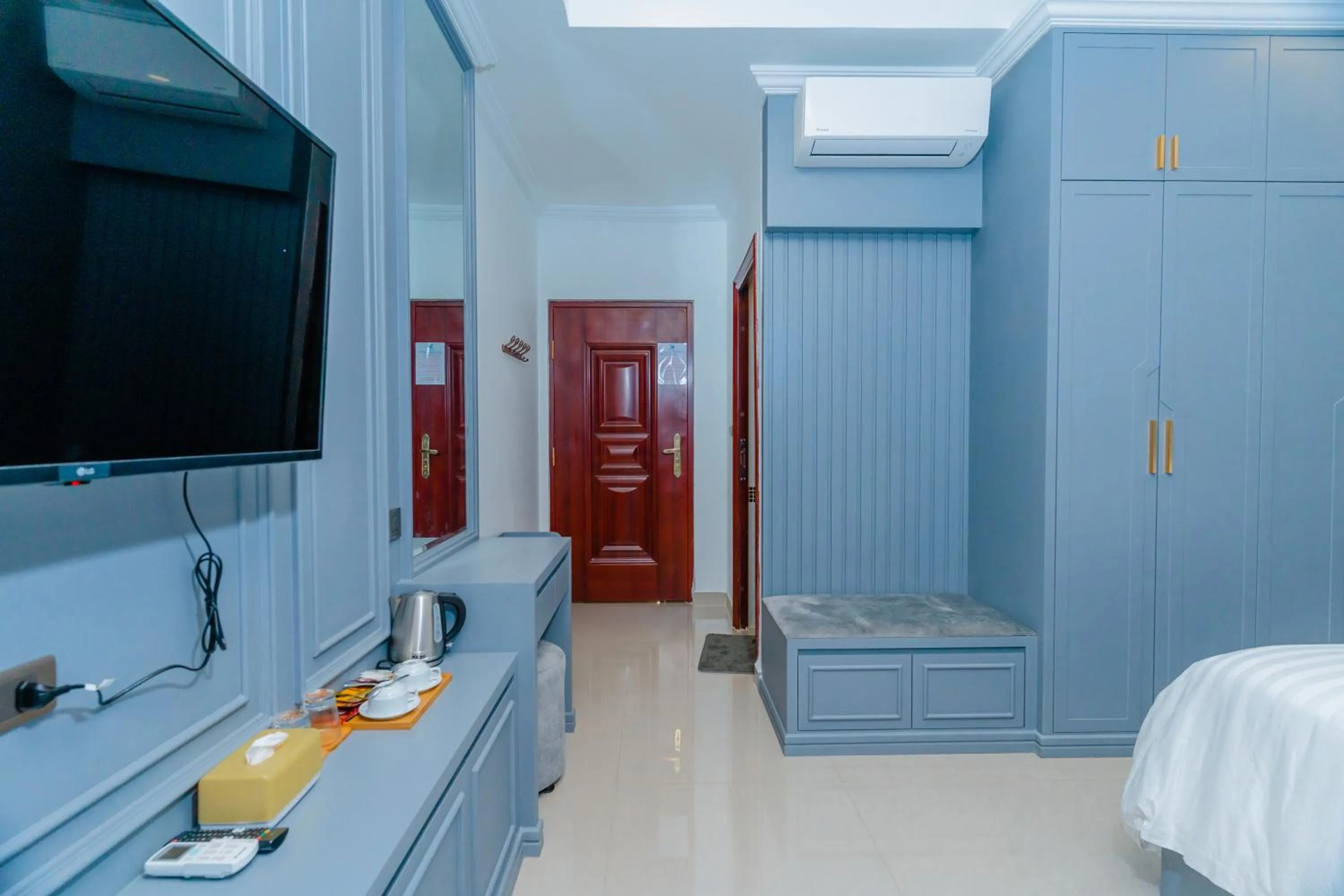 Photo of the whole room in Sarah Guest House