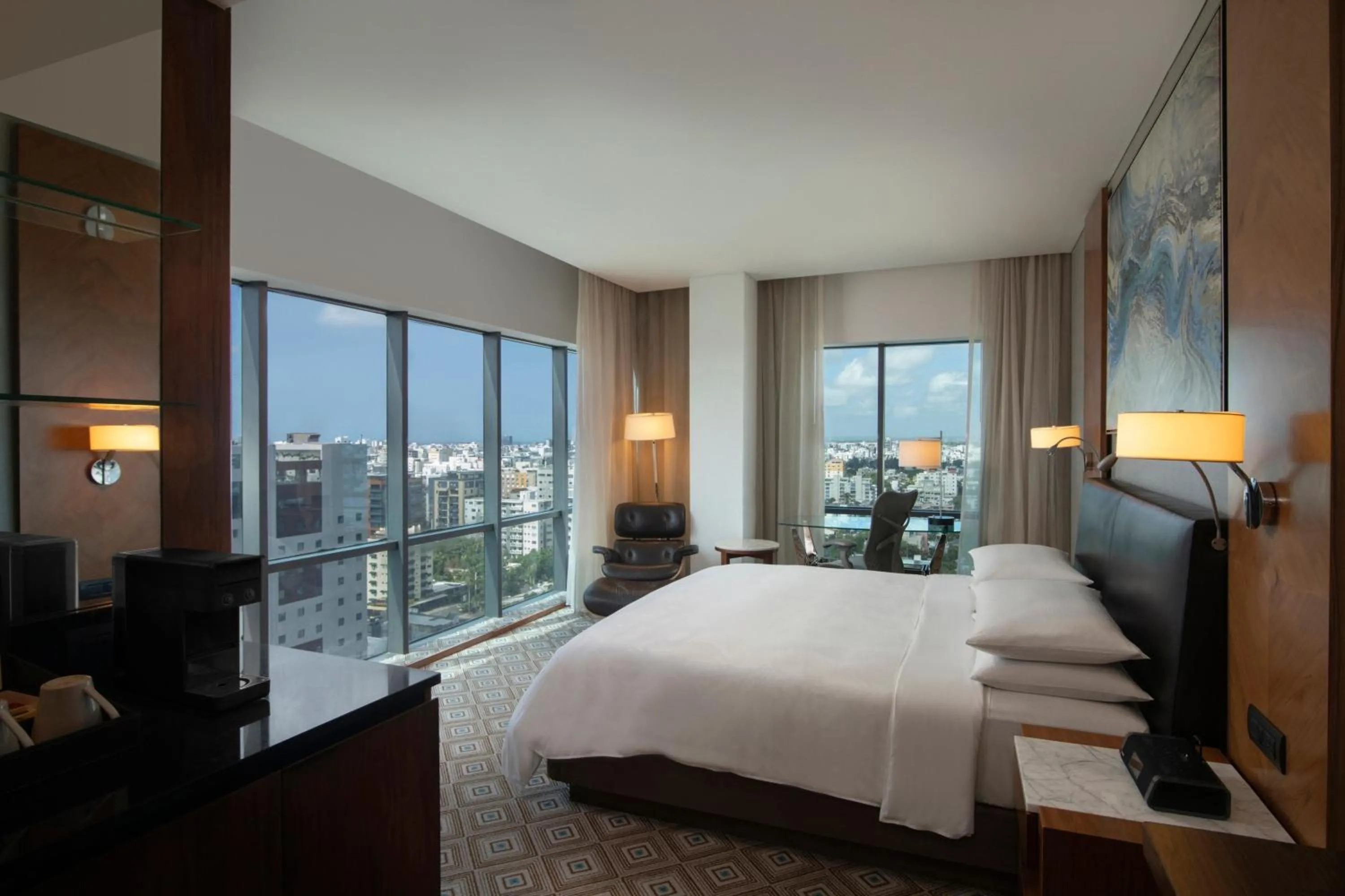 Photo of the whole room, Bed in JW Marriott Hotel Santo Domingo