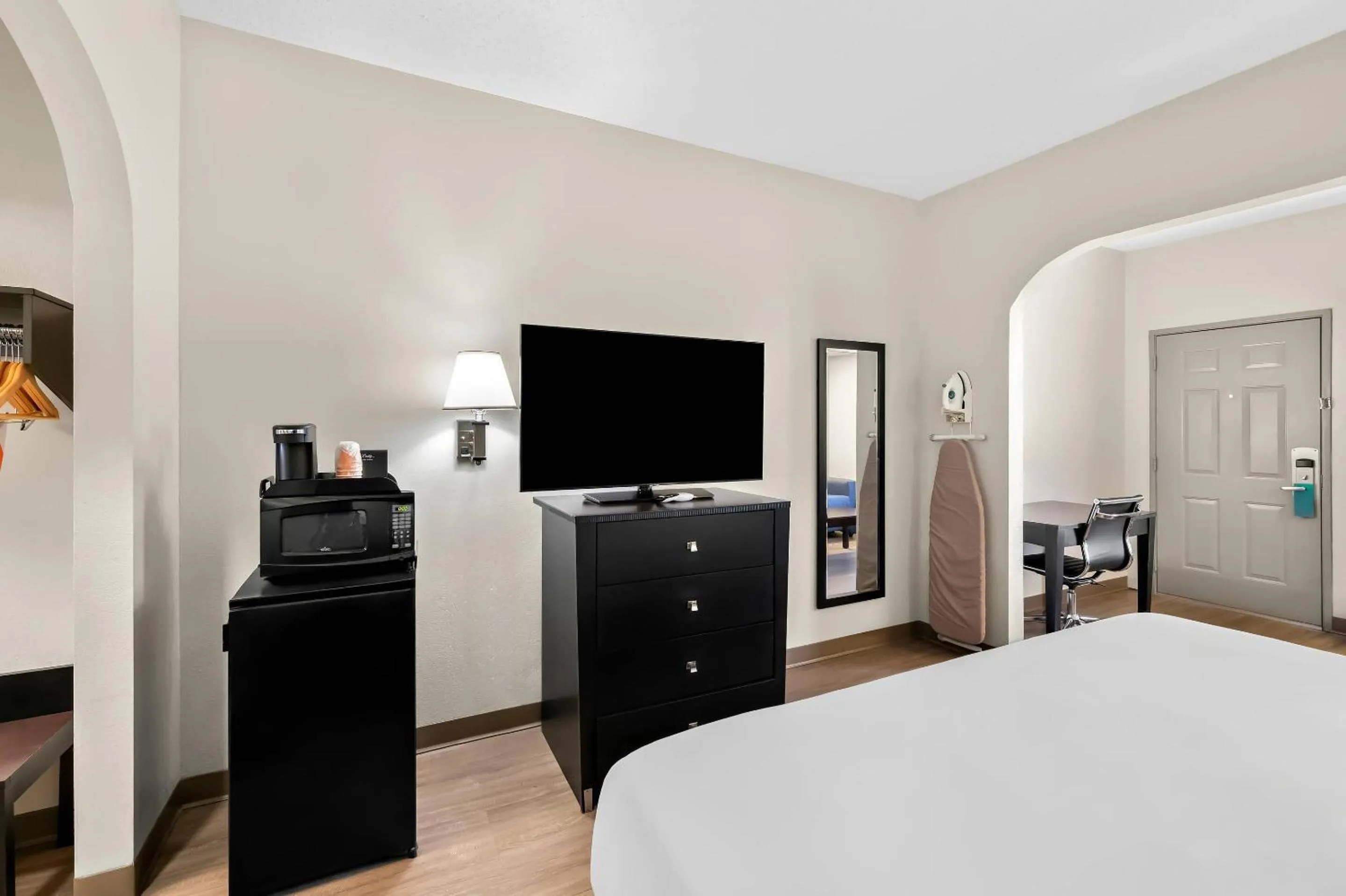 Bedroom, Bed in Quality Inn & Suites Monticello