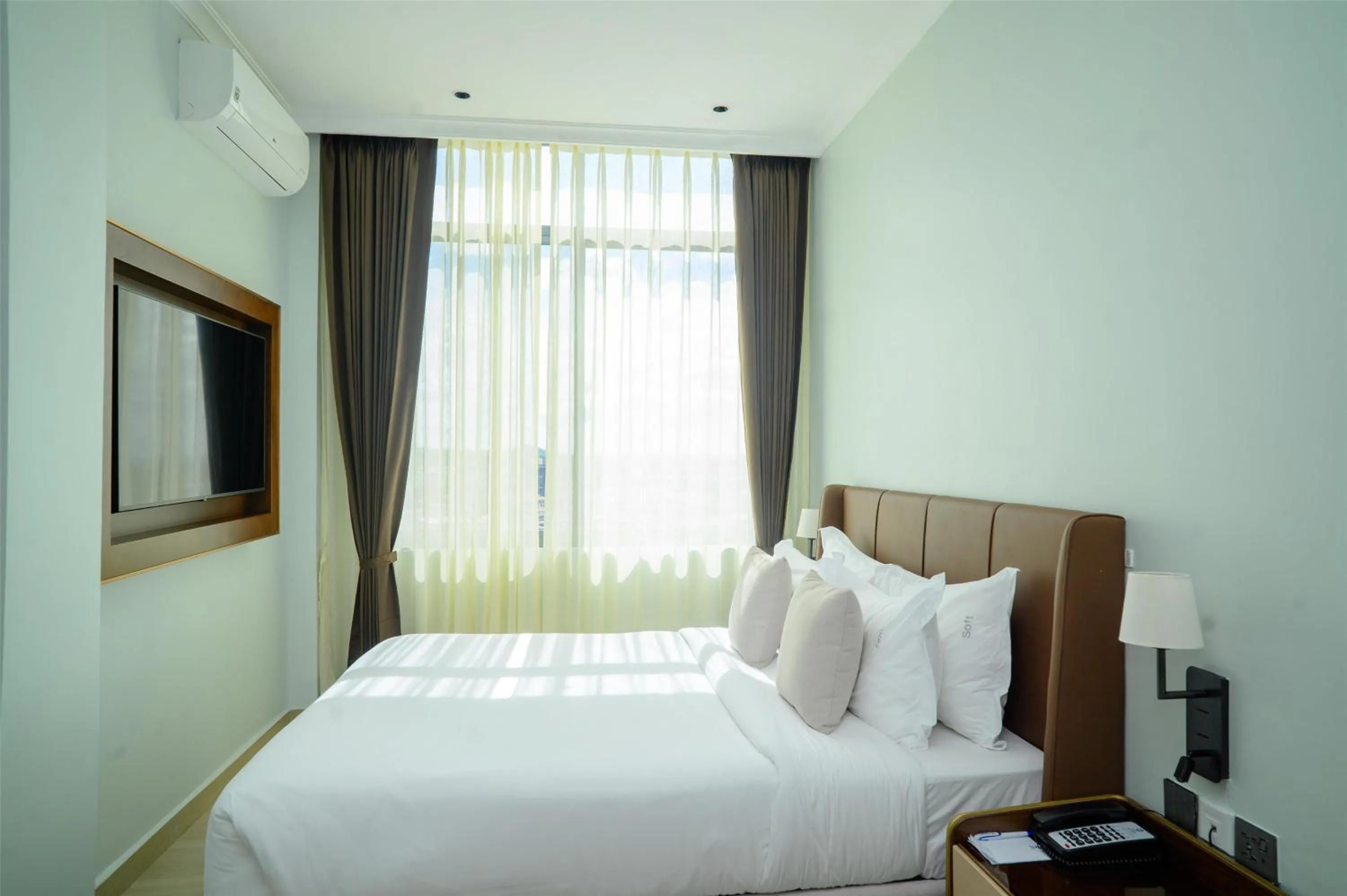 Bedroom, Bed in Best Western Dodoma City Hotel